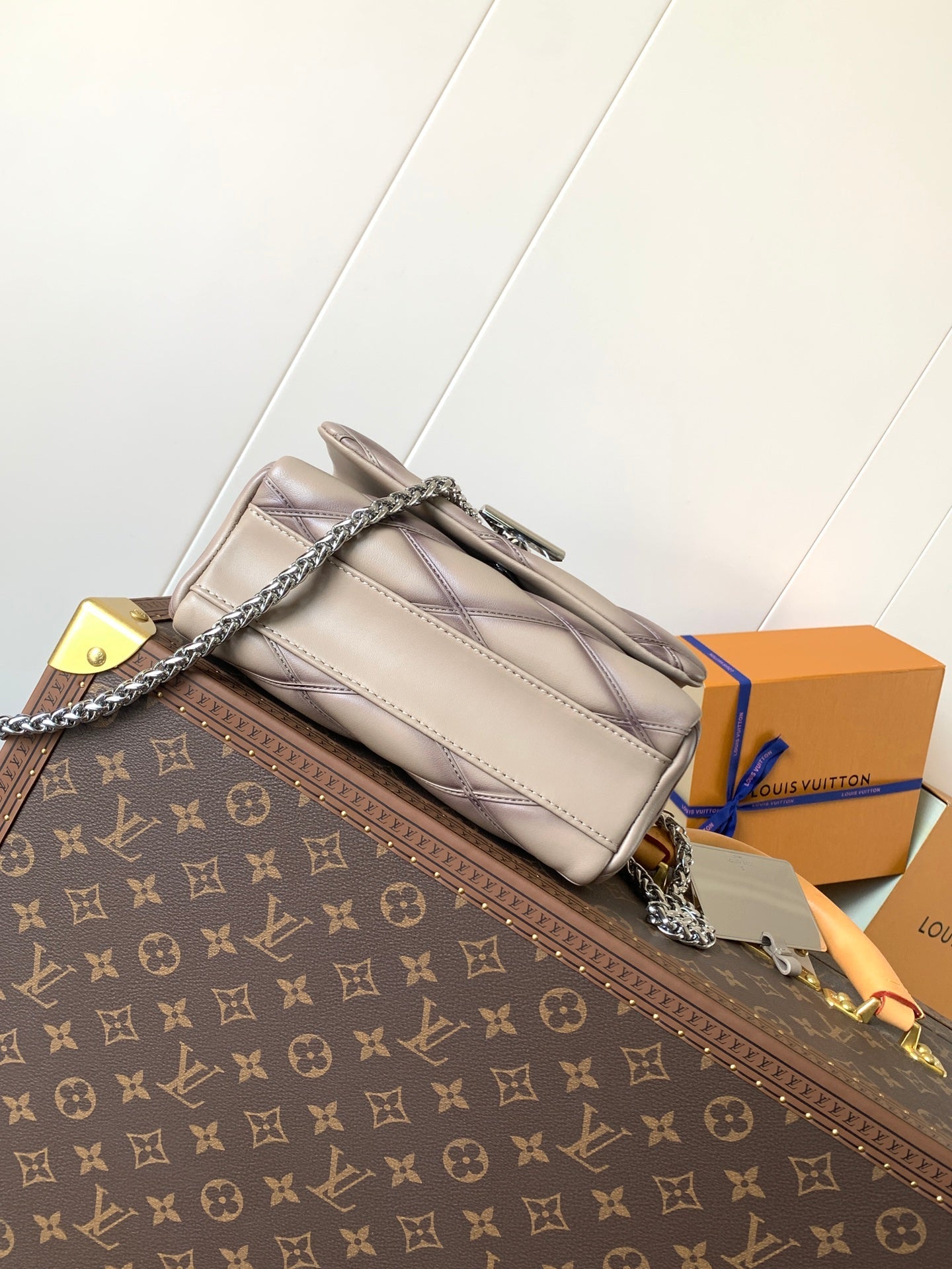 LV GO-14 MM 23cm Taupe Gray Lambskin Metal HW mysite