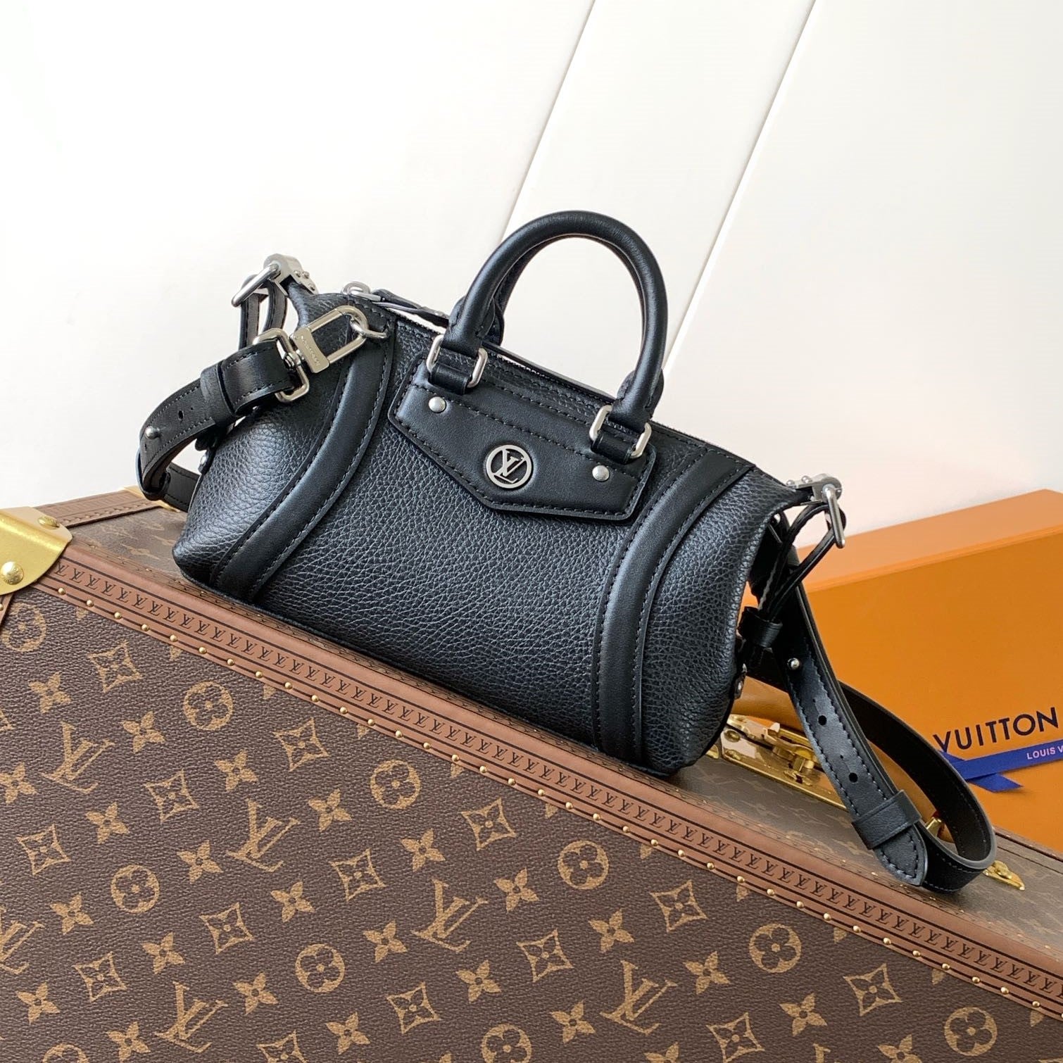 LV Nano LV Biker 23cm Black Sheepskin & Cowhide Metal mysite