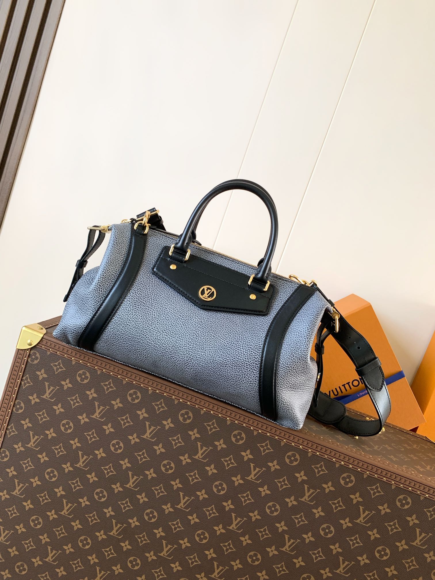 LV Nano LV Biker 38cm Black Light Gray Sheepskin & Cowhide Metal mysite