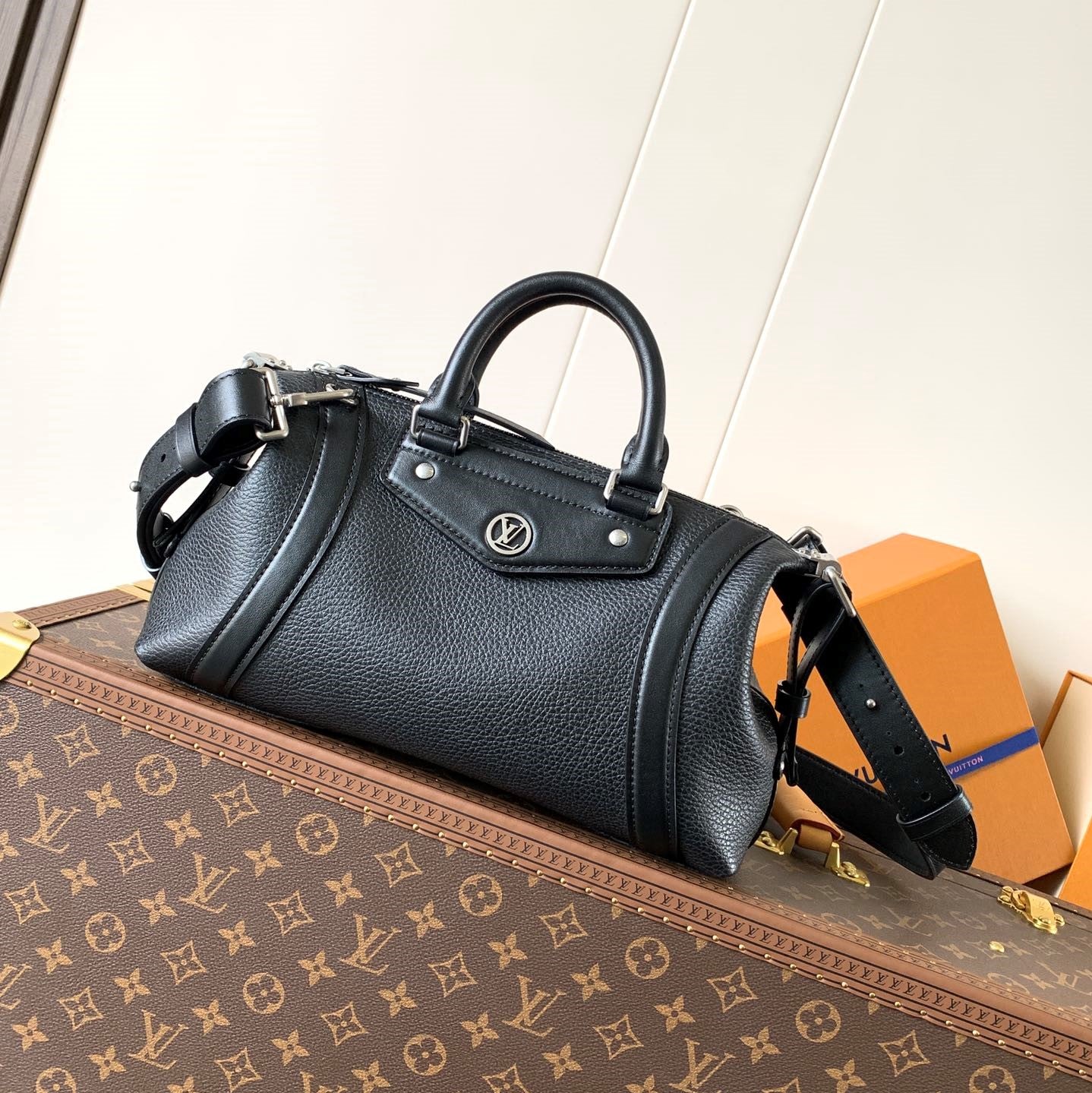 LV Nano LV Biker 38cm Black Sheepskin & Cowhide Metal mysite