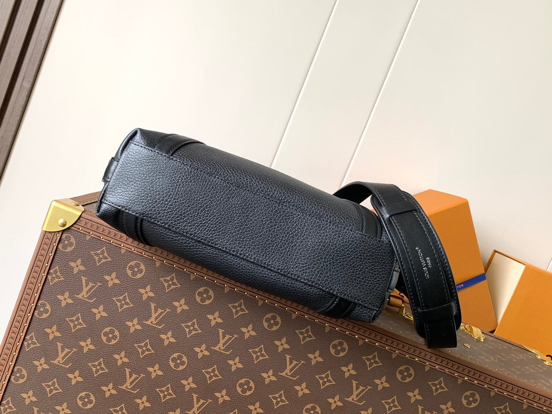 LV Nano LV Biker 38cm Black Sheepskin & Cowhide Metal mysite