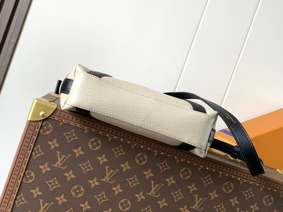 LV Nano LV Biker 23cm Black Beige Sheepskin & Cowhide Metal mysite