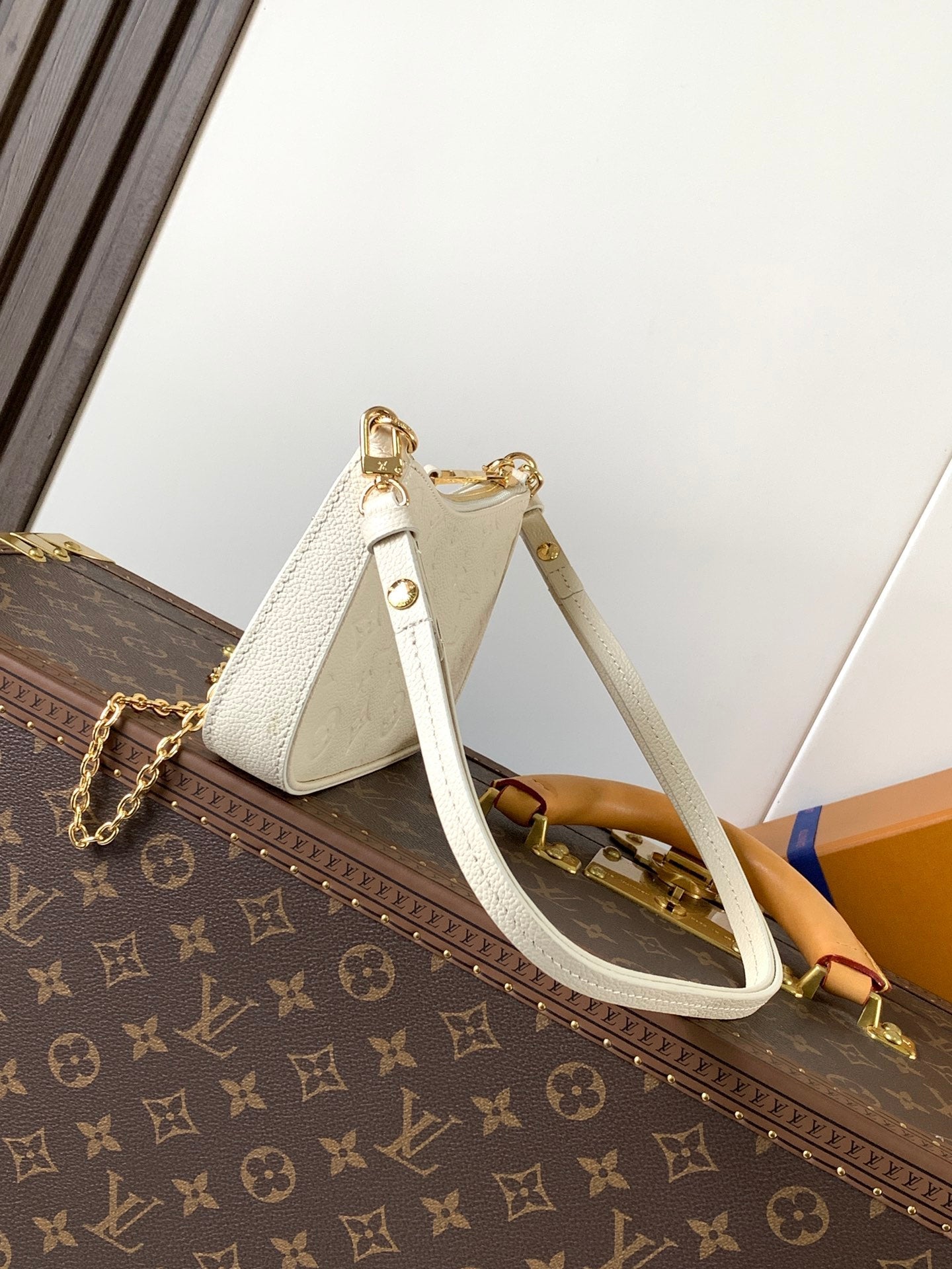 LV Easy Pouch On Strap White Embossed Monogram Empreinte Cowhide 251749 mysite