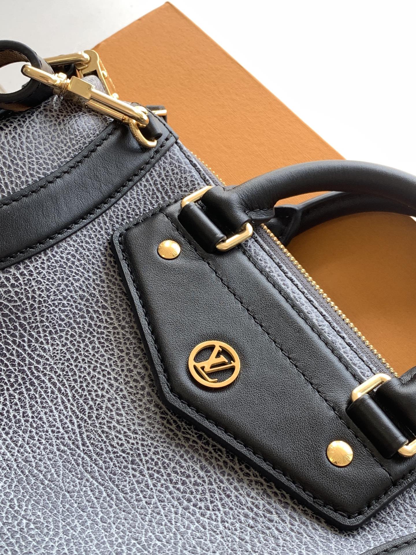 LV Nano LV Biker 30cm Black Light Gray Sheepskin & Cowhide Metal mysite