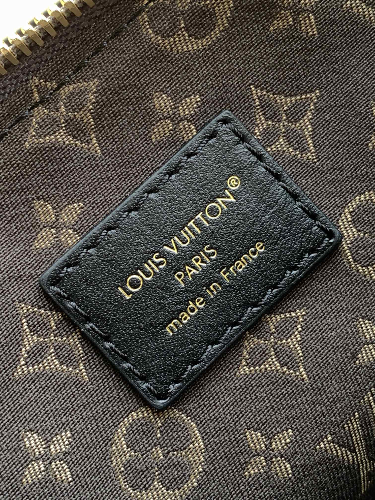 LV Nano LV Biker 30cm Black Light Gray Sheepskin & Cowhide Metal mysite