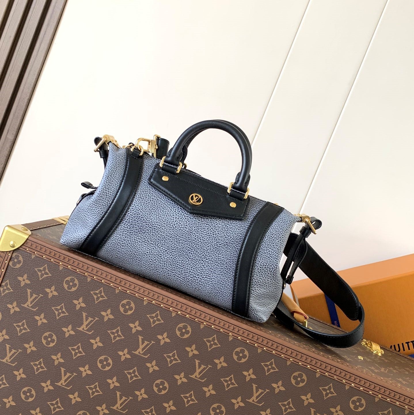 LV Nano LV Biker 30cm Black Light Gray Sheepskin & Cowhide Metal mysite