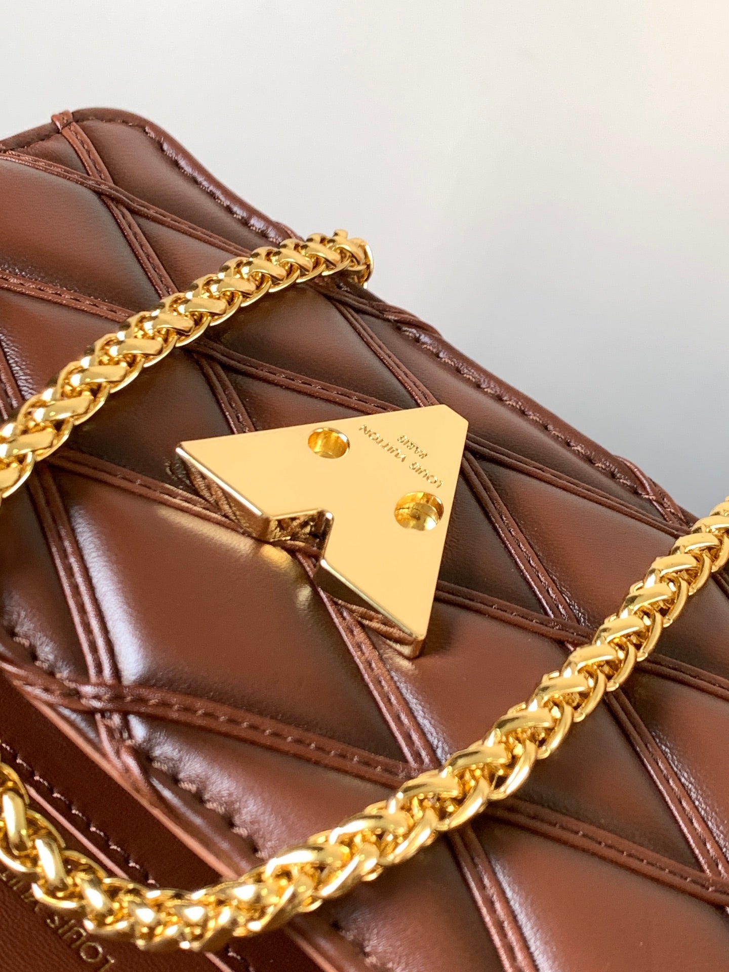 LV WOC Go-14 20cm Brown Sheepskin GHW mysite