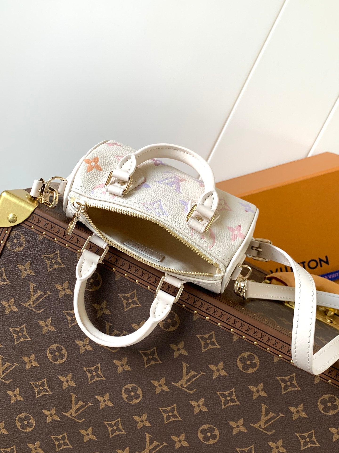 LV 25s Nano Speedy 16cm Dream Monogram Embossed Cowhide- Light GHW mysite