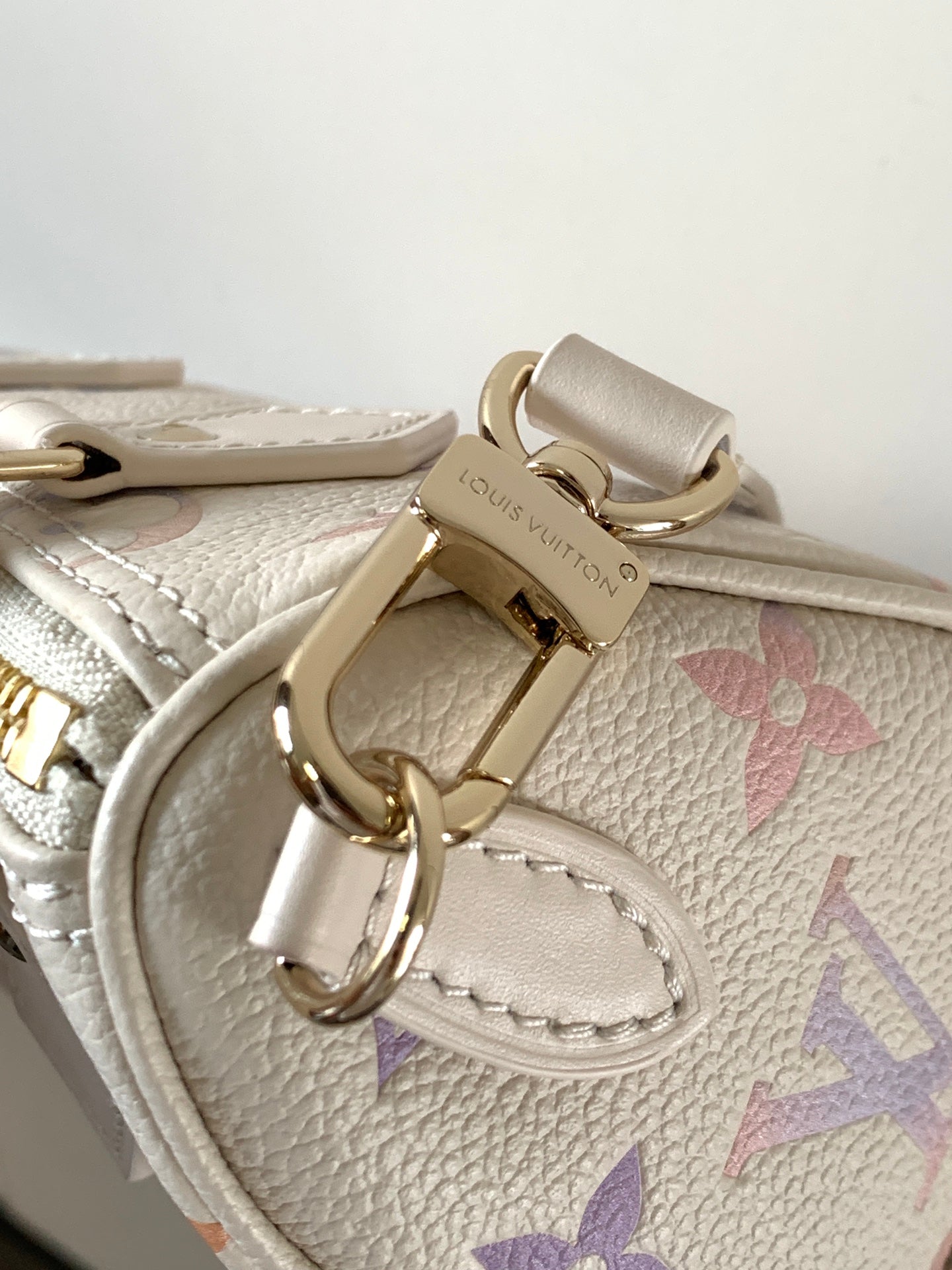 LV 25s Nano Speedy 16cm Dream Monogram Embossed Cowhide- Light GHW mysite