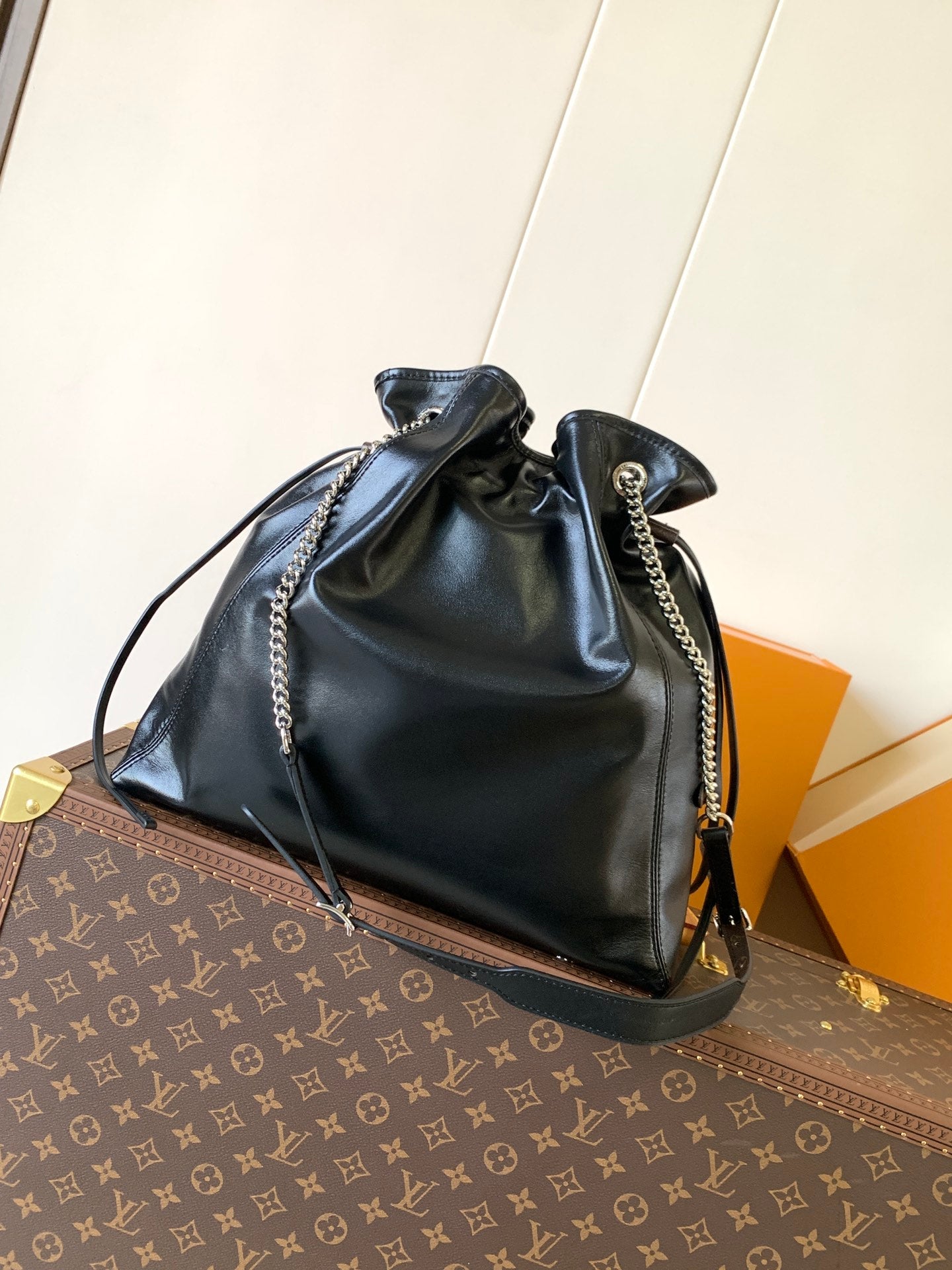 LV Off Duty Backpack 33cm Black Lambskin Sliver HW mysite