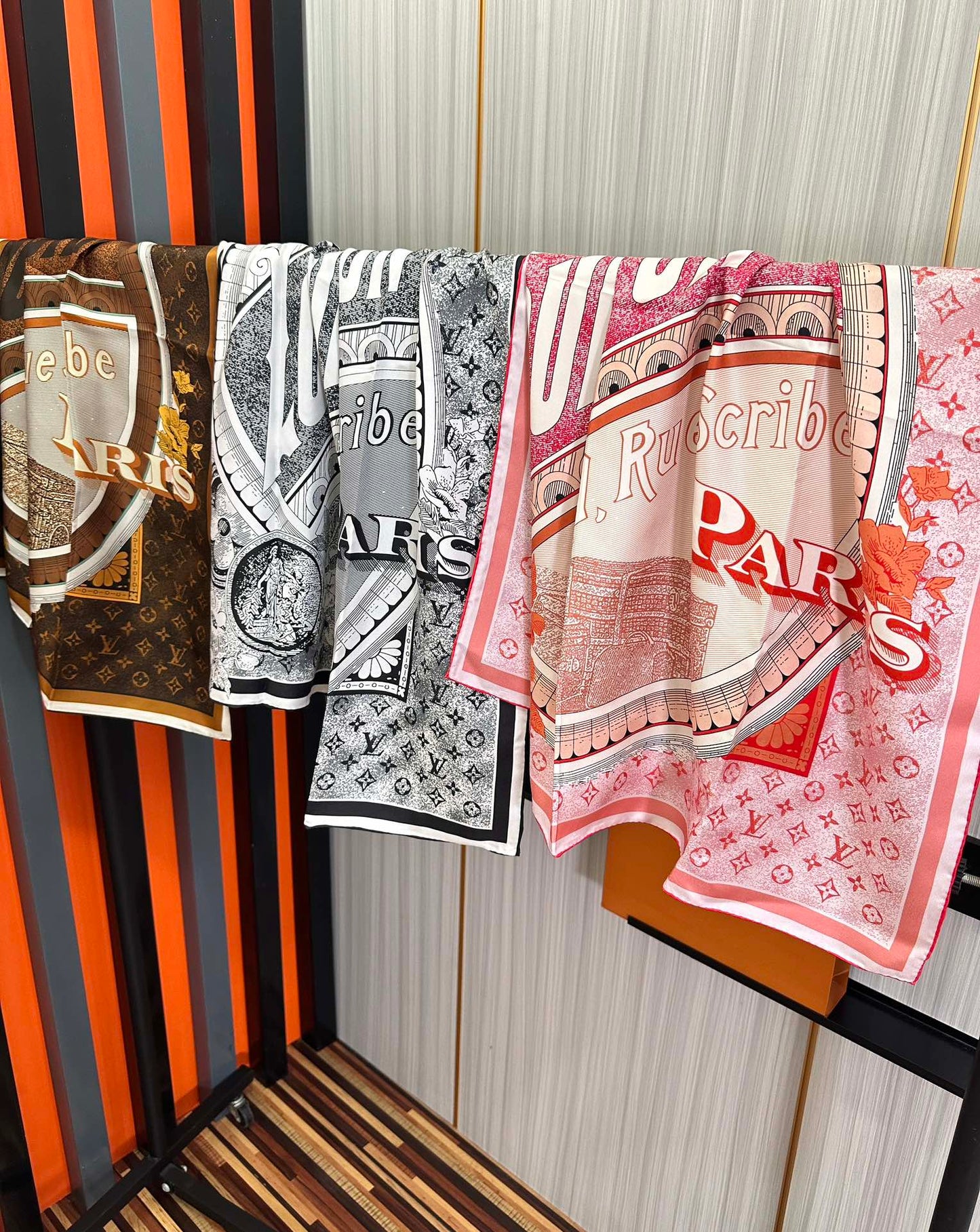 SQUARE SILK SCARF MALLES MERVEILLEUSES 90 CM PINK 399996 mysite