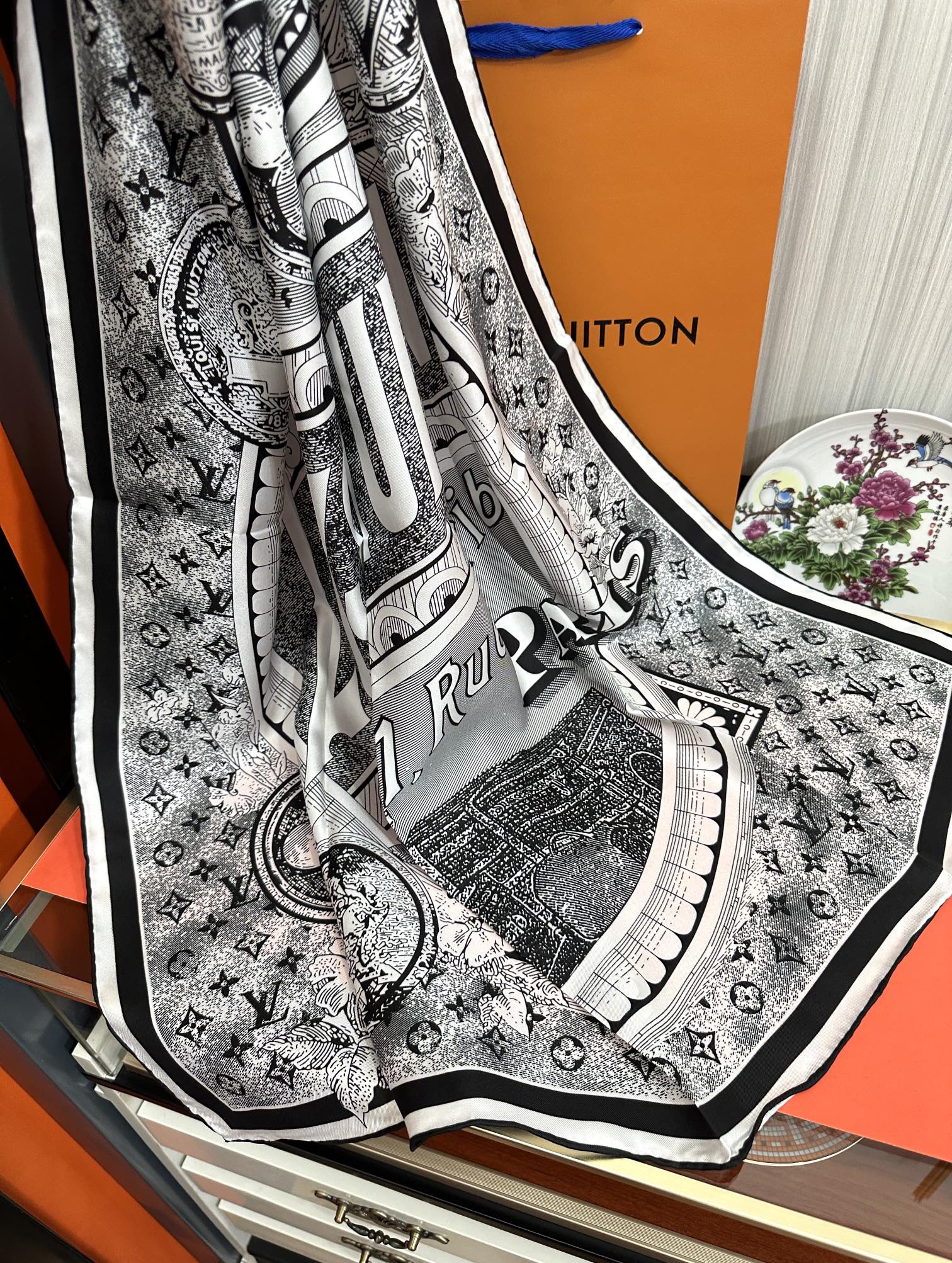 SQUARE SILK SCARF MALLES MERVEILLEUSES 90 CM BLACK MIX WHITE 399997 mysite