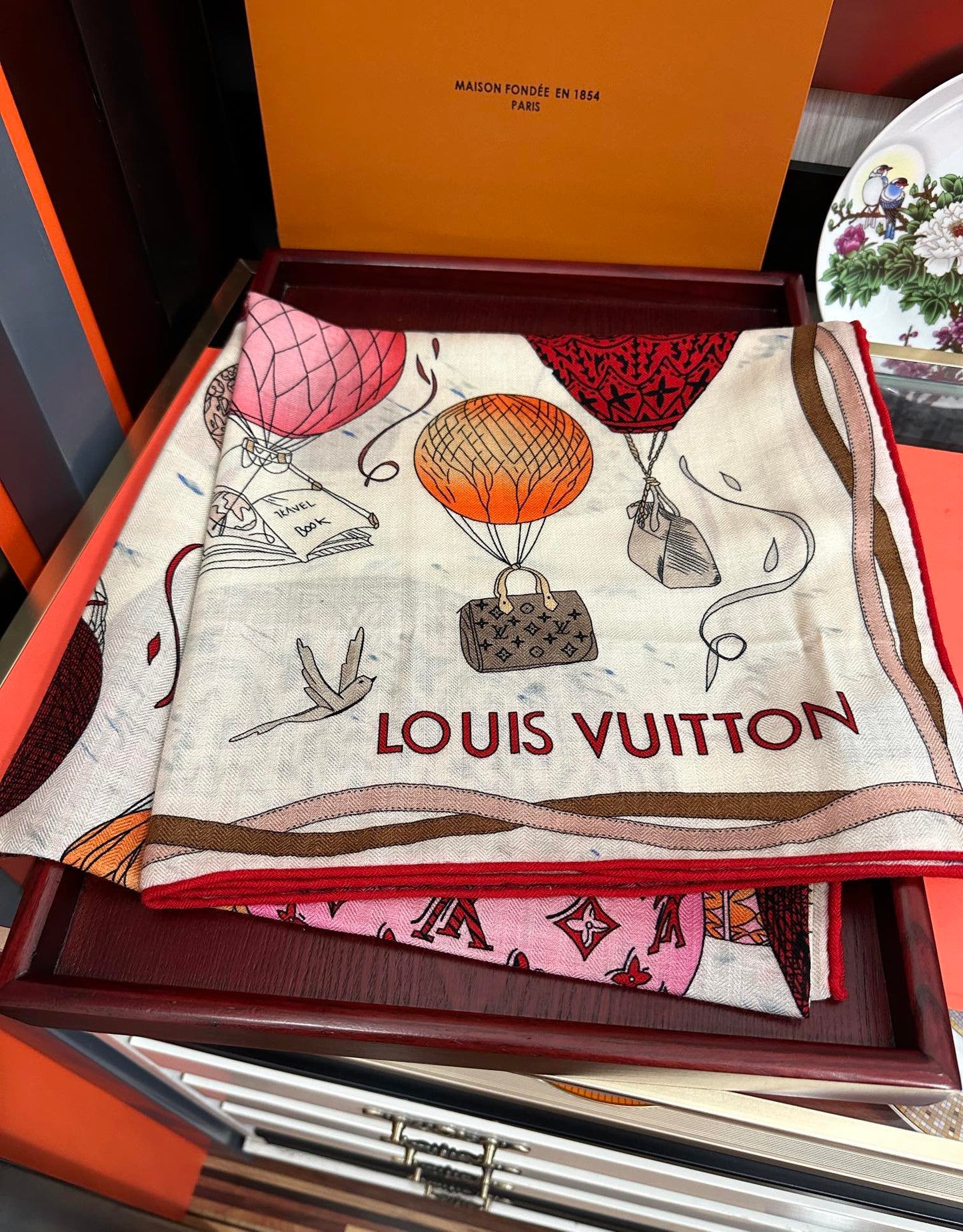 UP AND AWAY 140 CM SQUARE SILK SCARF COLORFUL 400072 mysite