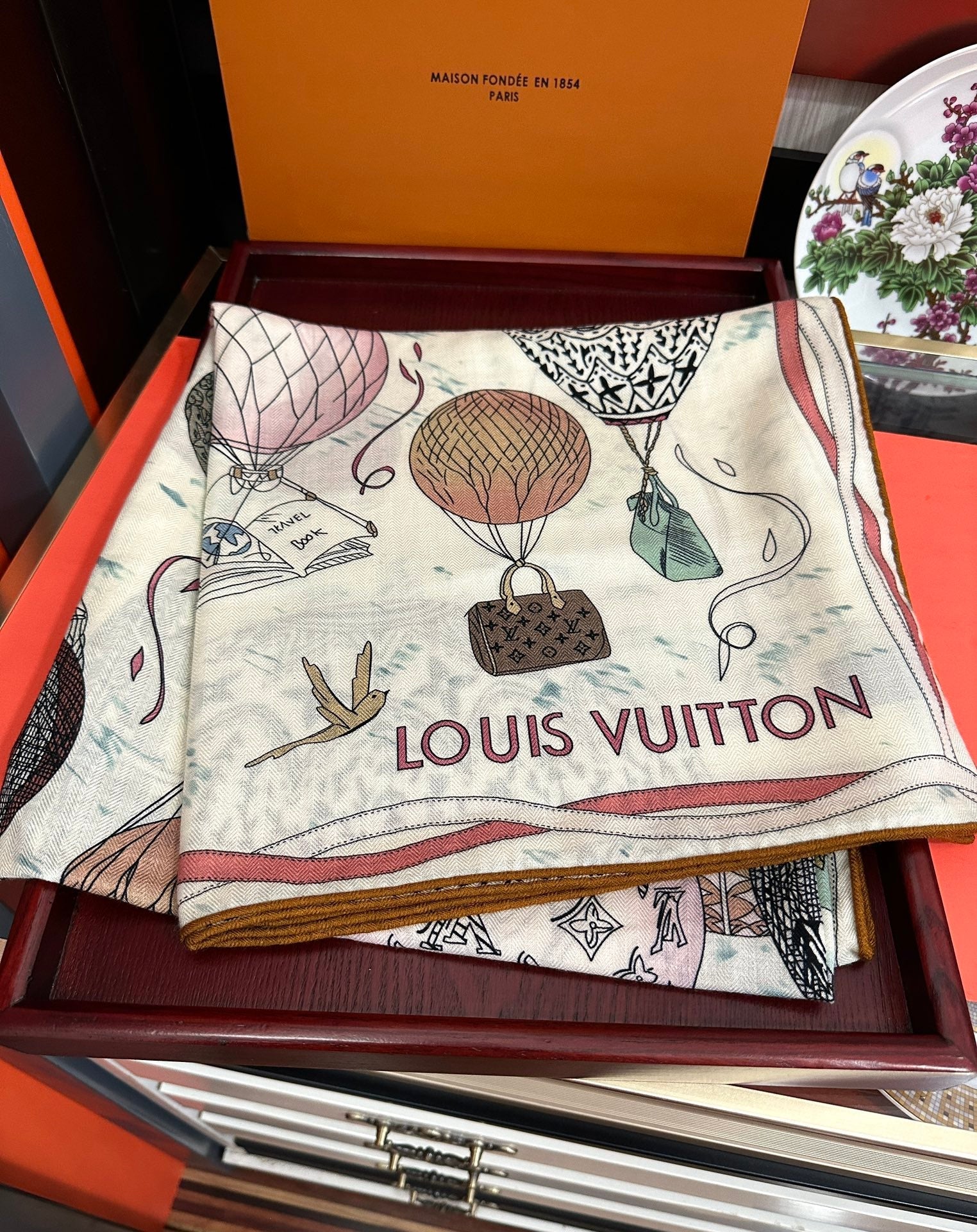 UP AND AWAY 140 CM SQUARE SILK SCARF COLORFUL 400074 mysite