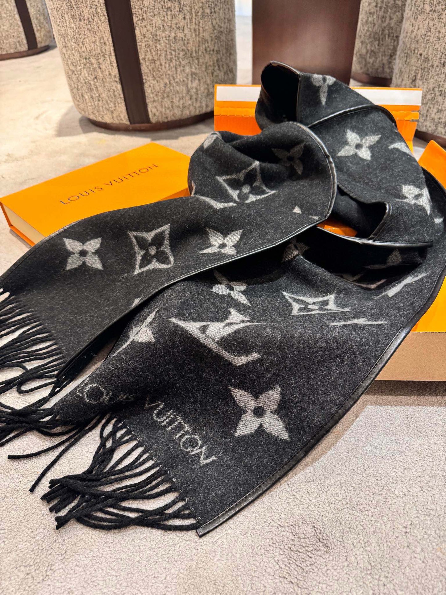 SCARF 196 CM IN BLACK MIX WHITE LAMBSWOOL AND CASHMERE 393081 mysite