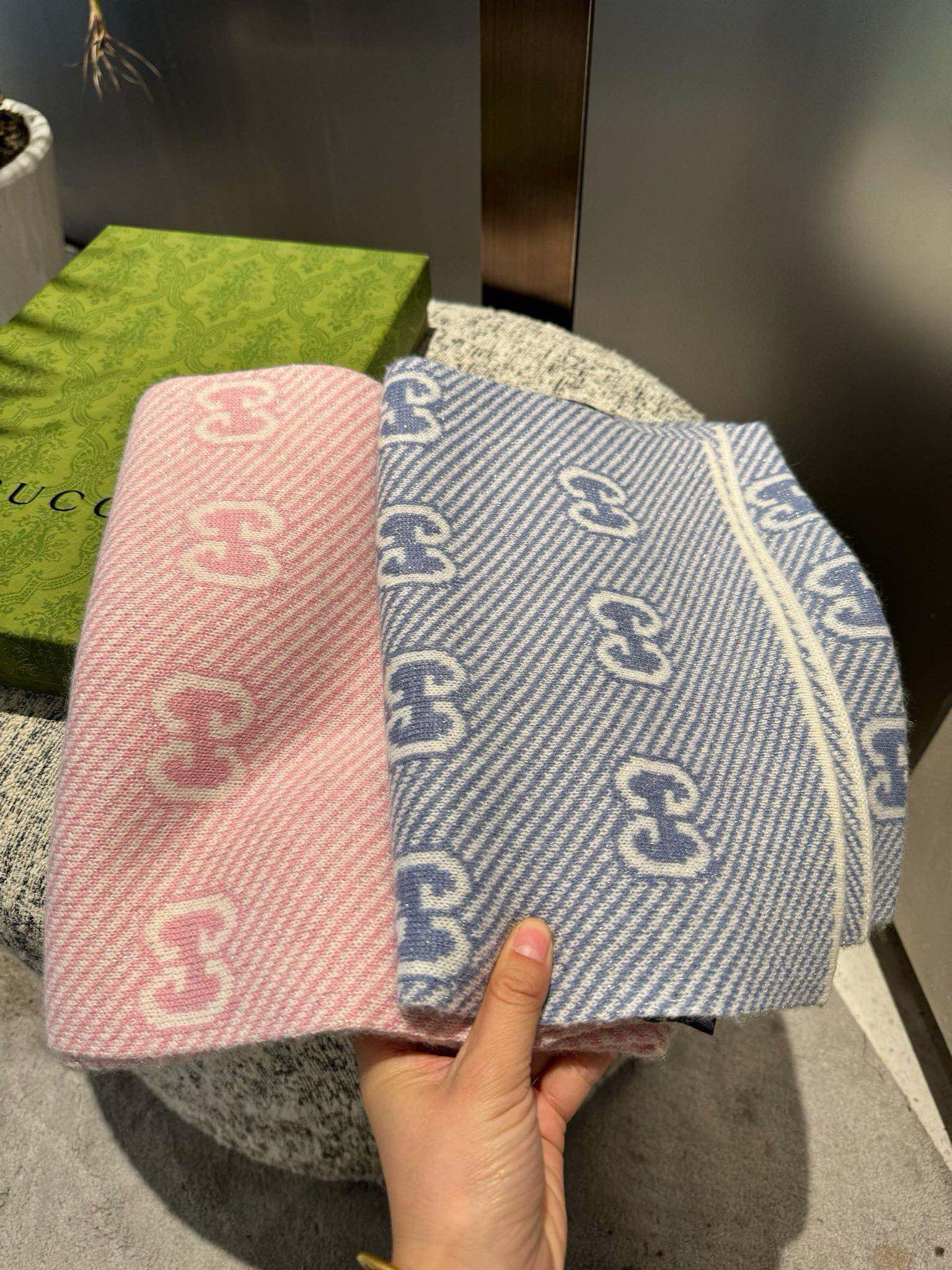 SCARF 180 CM IN LIGHT PINK WOOL 405524 mysite