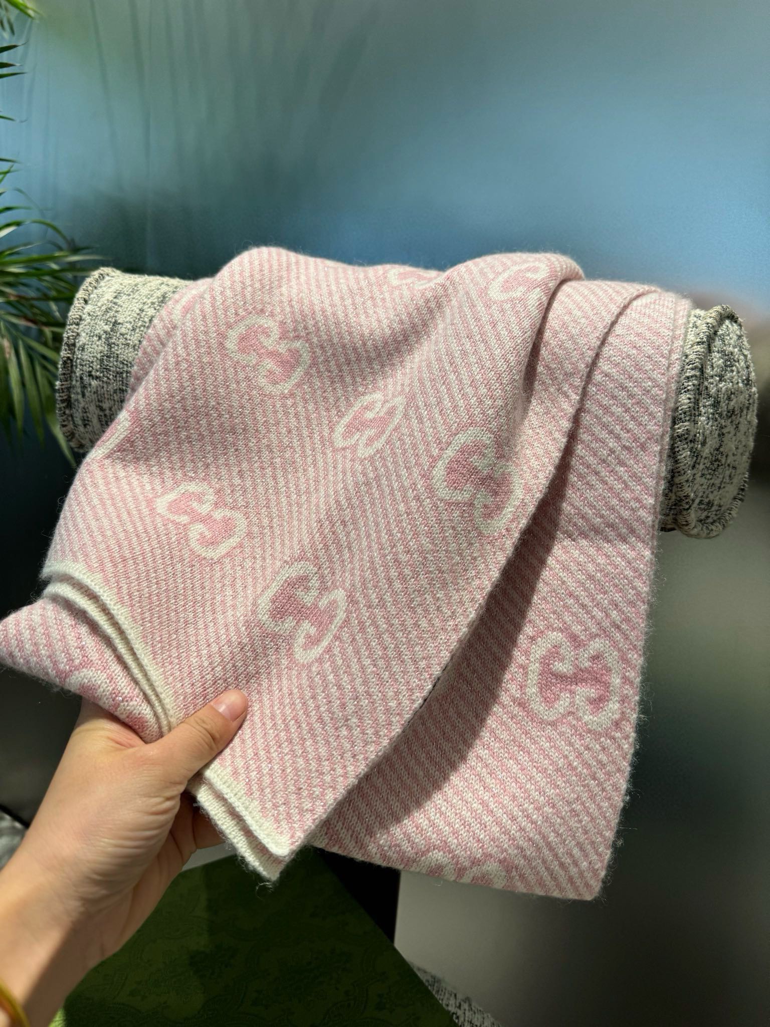 SCARF 180 CM IN LIGHT PINK WOOL 405524 mysite