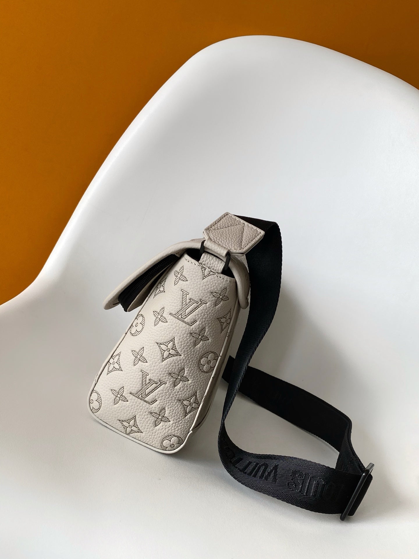 LV Pulse Messenger 26.6cm Sand Color Monogram Shadow embossed calfskin mysite