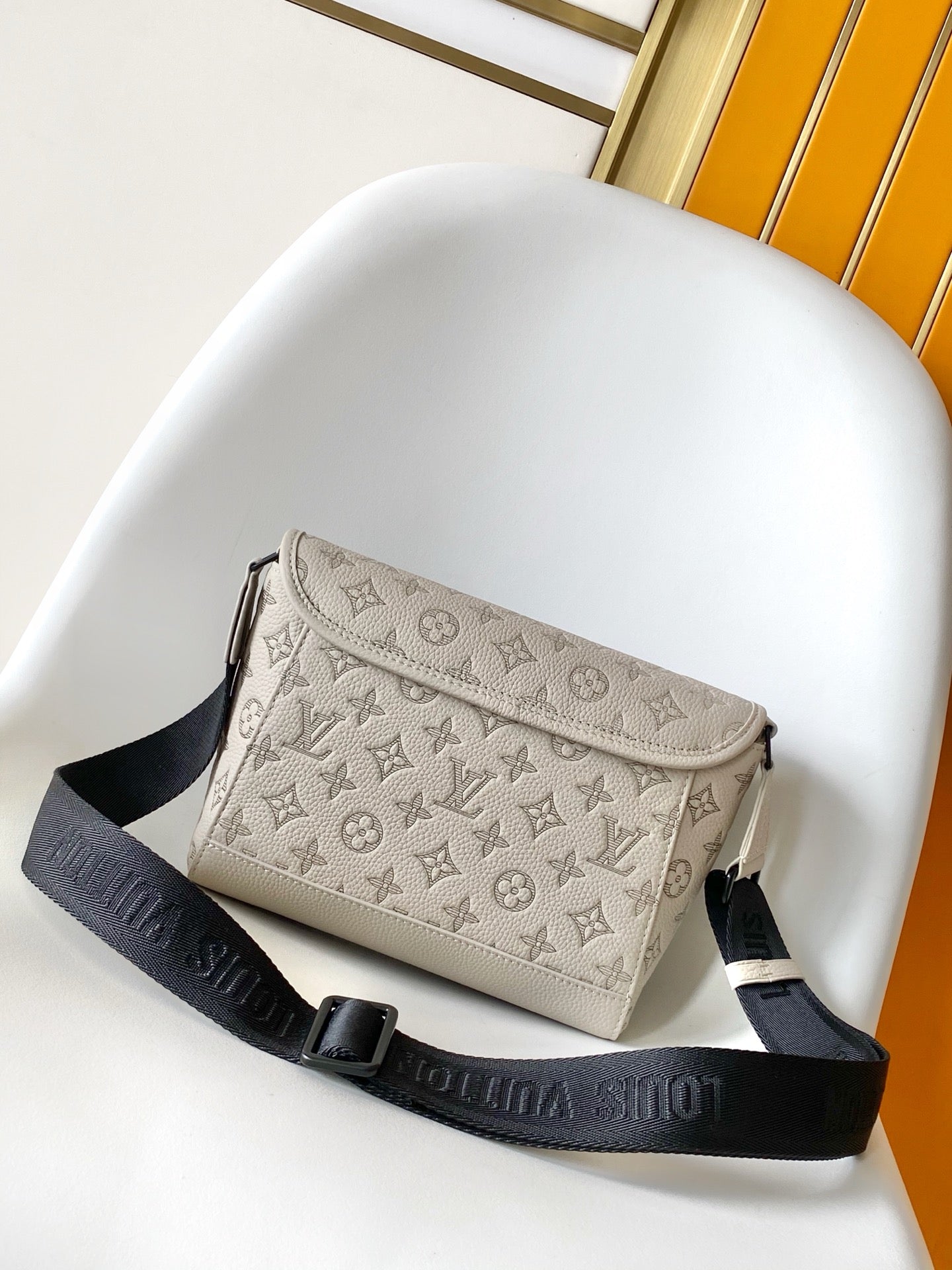 LV Pulse Messenger 26.6cm Sand Color Monogram Shadow embossed calfskin mysite