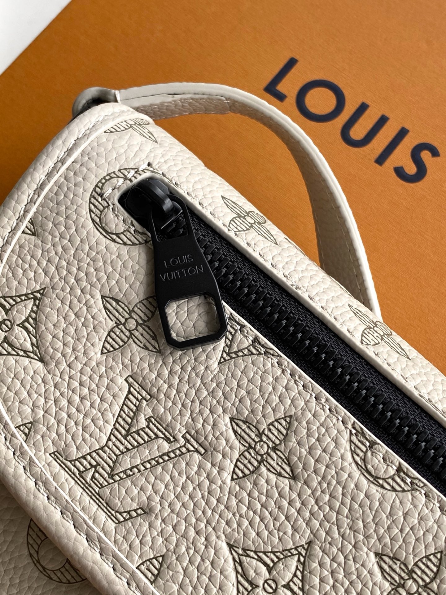 LV Pulse Wearable Wallet 22.5cm Sand Color Monogram Shadow embossed calfskin mysite