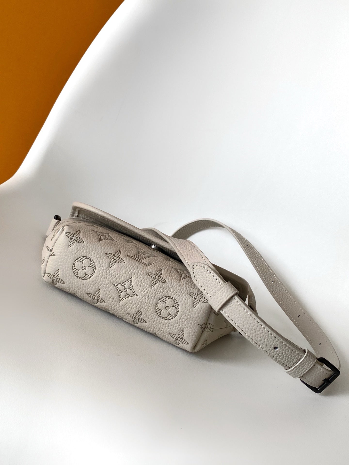 LV Pulse Wearable Wallet 22.5cm Sand Color Monogram Shadow embossed calfskin mysite