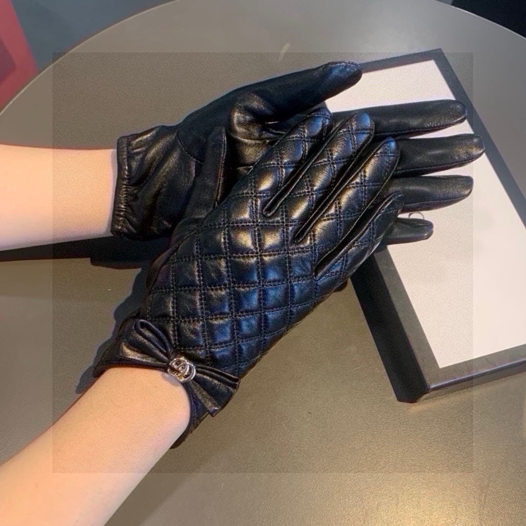 TOUCHSCREEN GLOVES WITH BOW IN BLACK LAMBSKIN 467968 mysite
