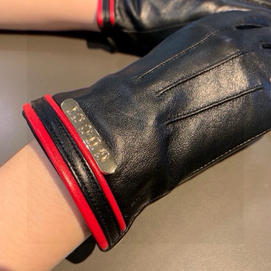 GLOVES IN BLACK MIX RED LAMBSKIN AND LAMB FUR LINING 467970 mysite