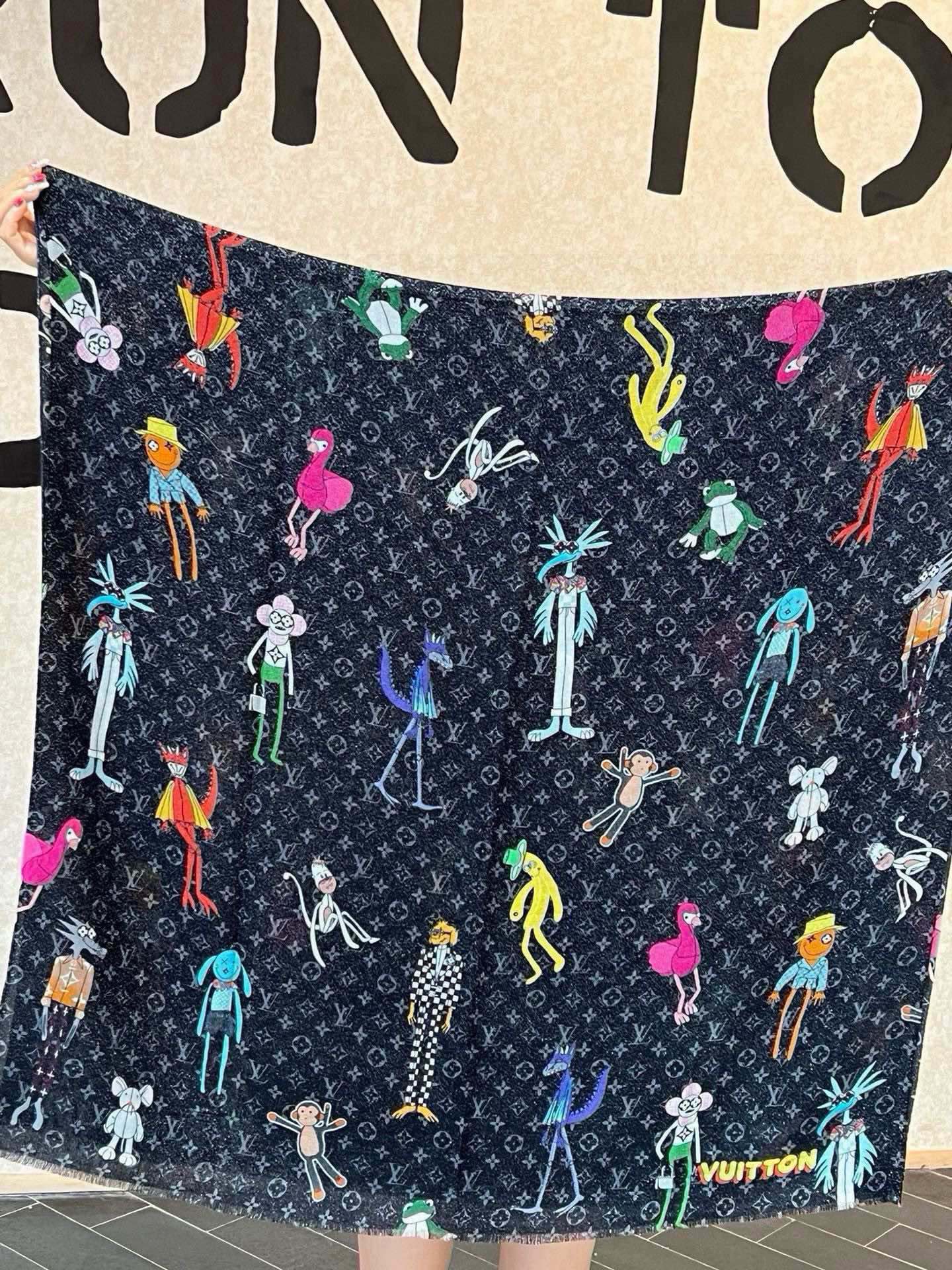 LONG SCARF 200 CM IN BLACK MONOGRAM CASHMERE 396507 mysite