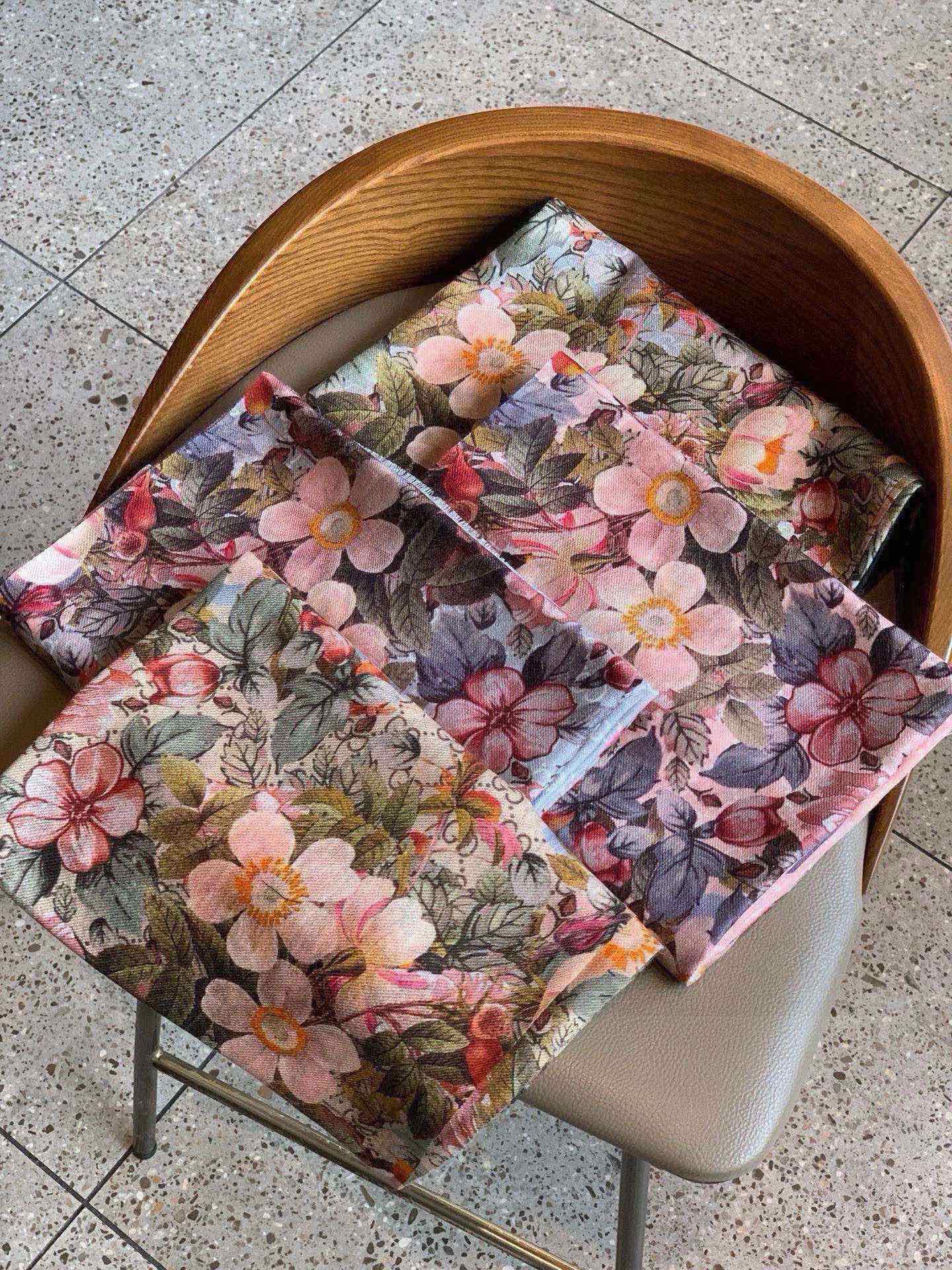 SCARF 200 CM IN BLUSH PINK CASHMERE WITH COLORFUL FLOWER 405253 mysite