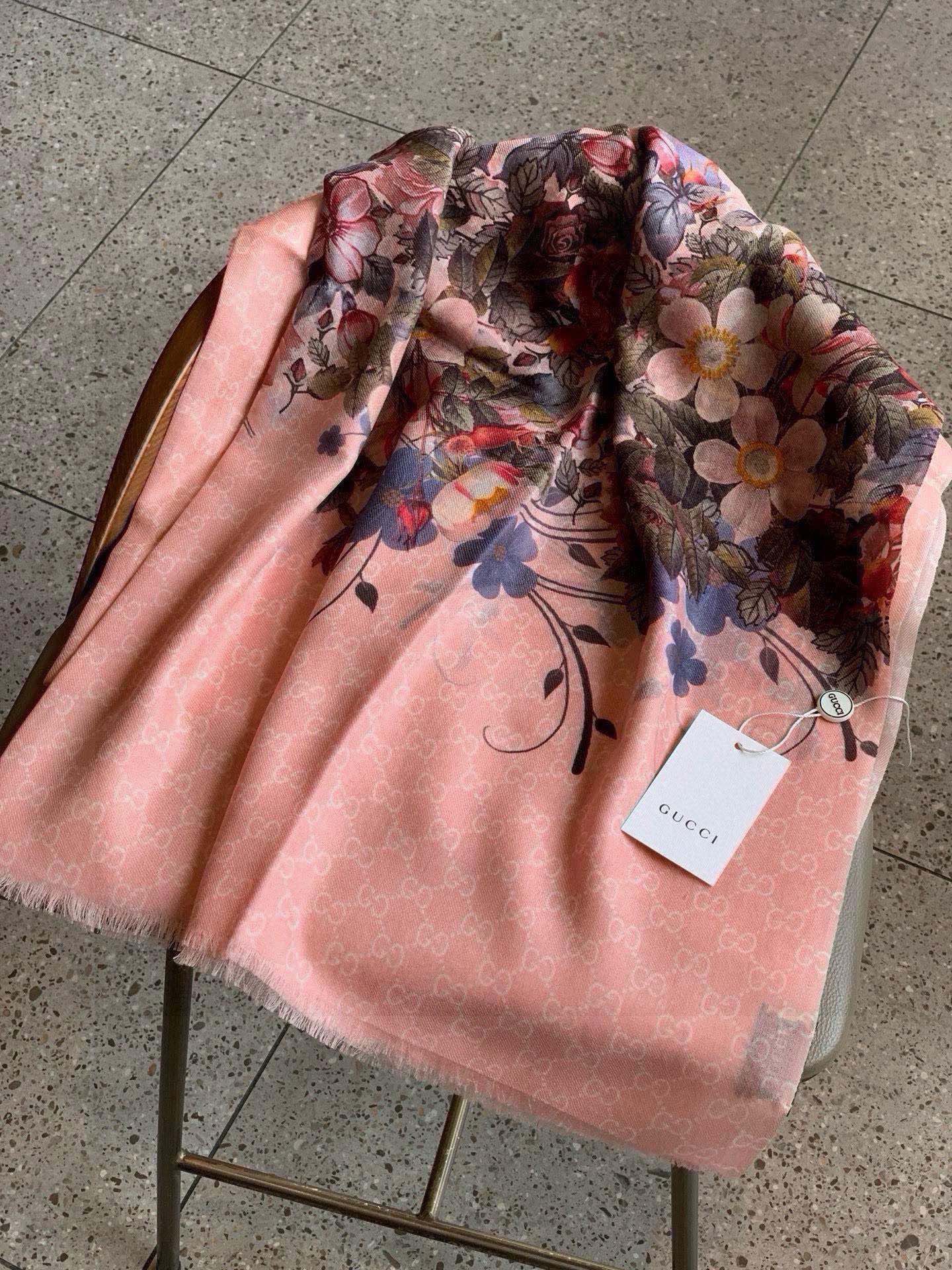 SCARF 200 CM IN BLUSH PINK CASHMERE WITH COLORFUL FLOWER 405253 mysite