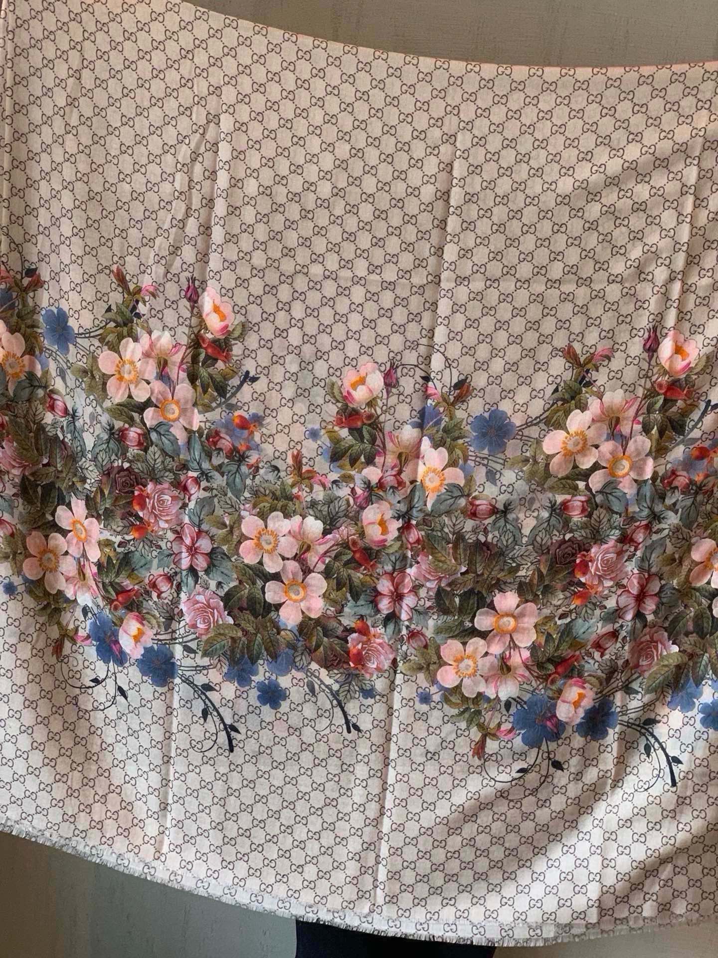 SCARF 200 CM IN MEDIUM BROWN CASHMERE WITH COLORFUL FLOWER 405254 mysite