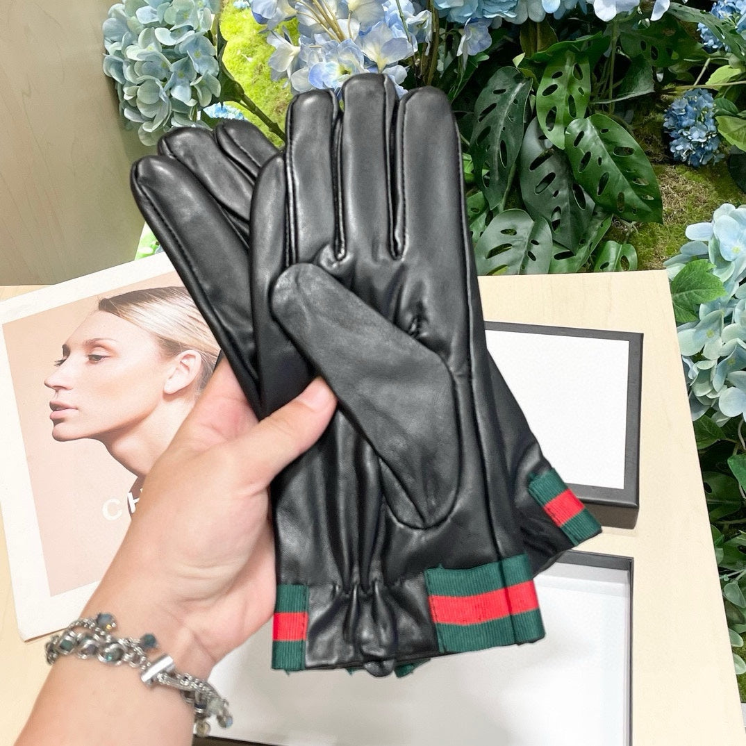 TOUCHSCREEN GLOVES WITH WEB IN BLACK SHEEPSKIN 464982 mysite