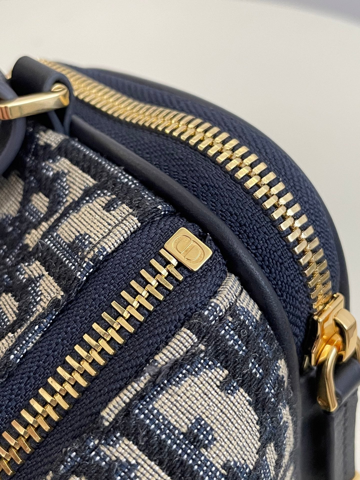 CD East-West cylindrical bag 27 blue jacquard canvas mysite