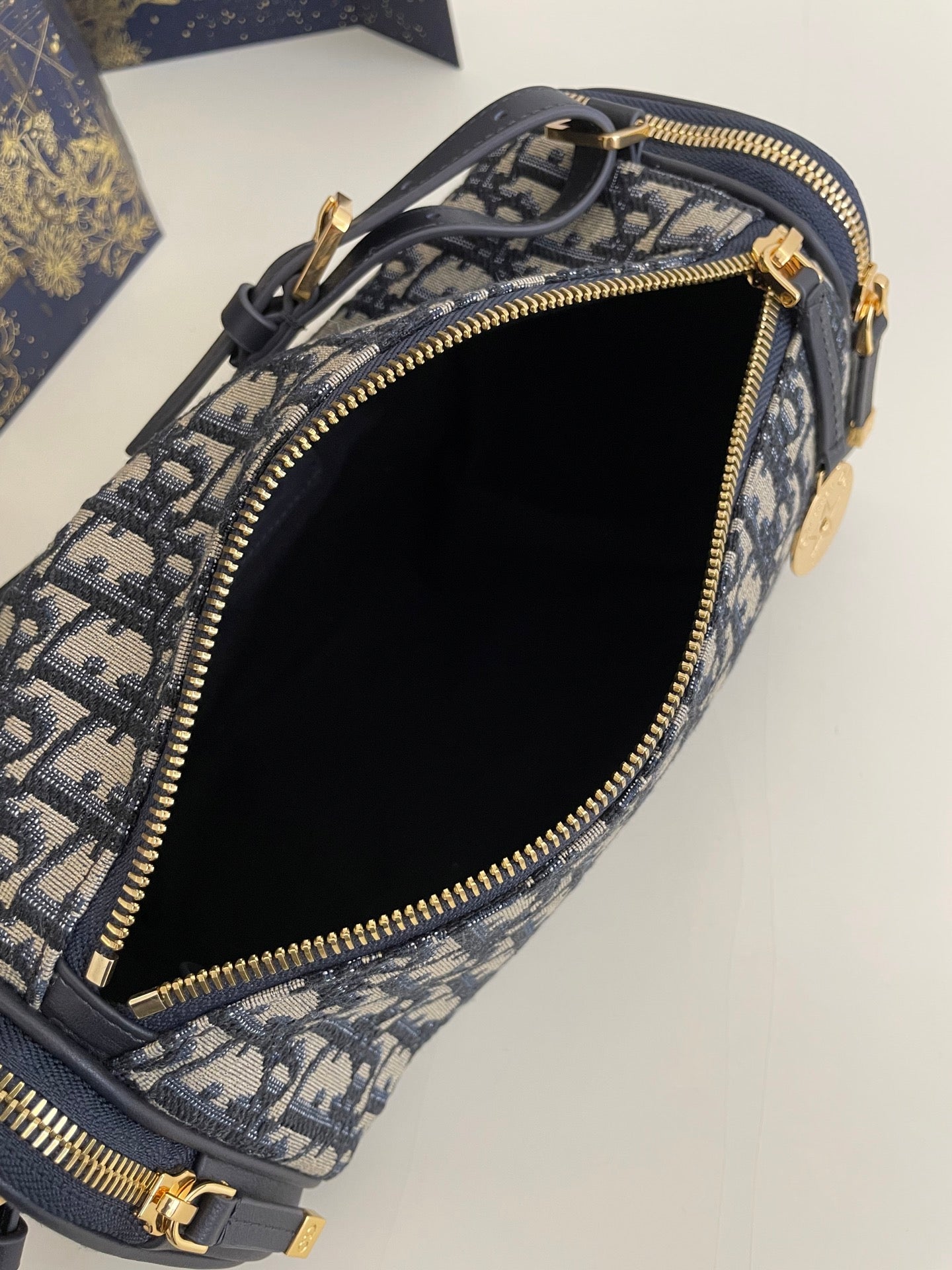 CD East-West cylindrical bag 27 blue jacquard canvas mysite