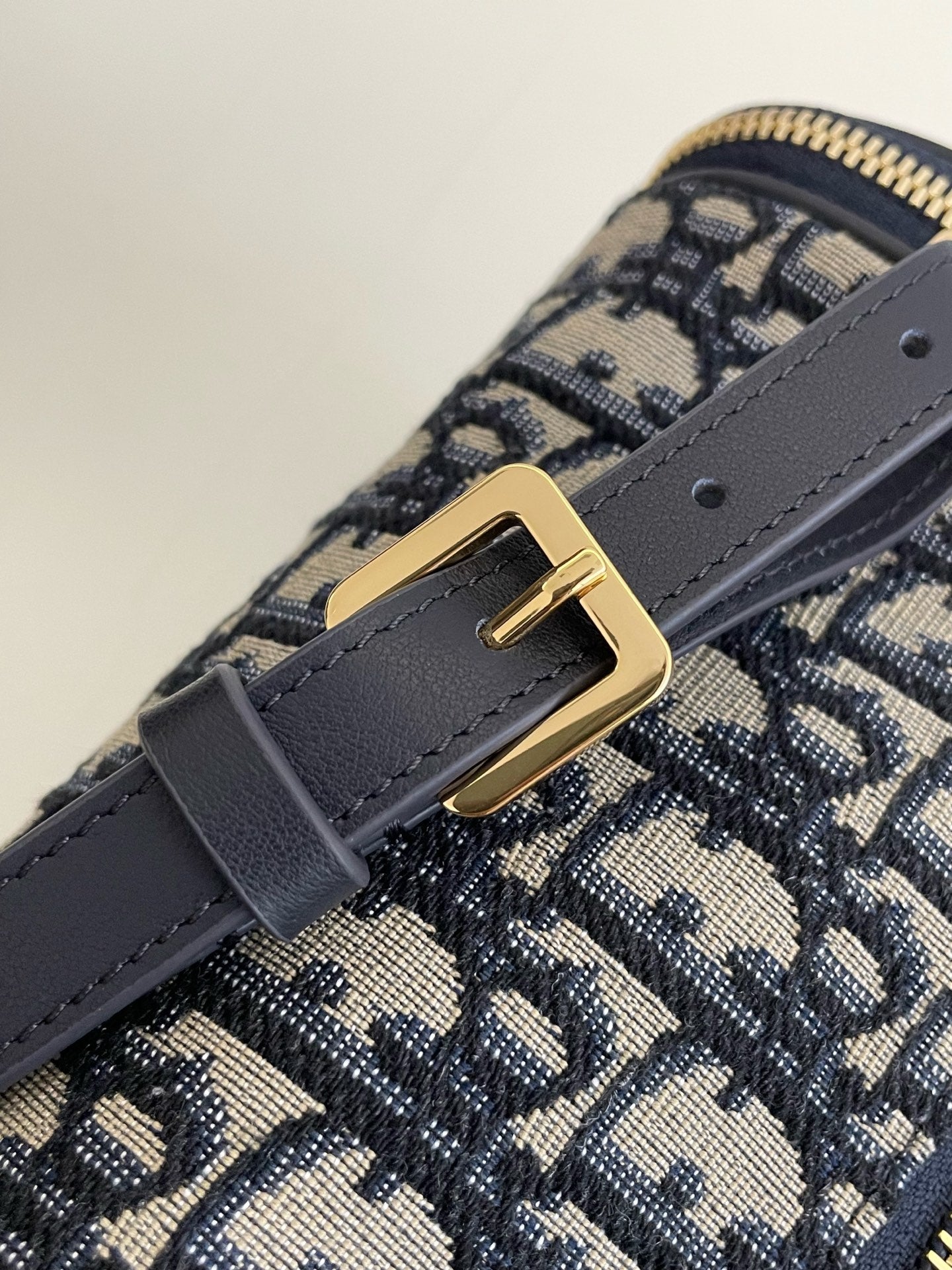 CD East-West cylindrical bag 27 blue jacquard canvas mysite