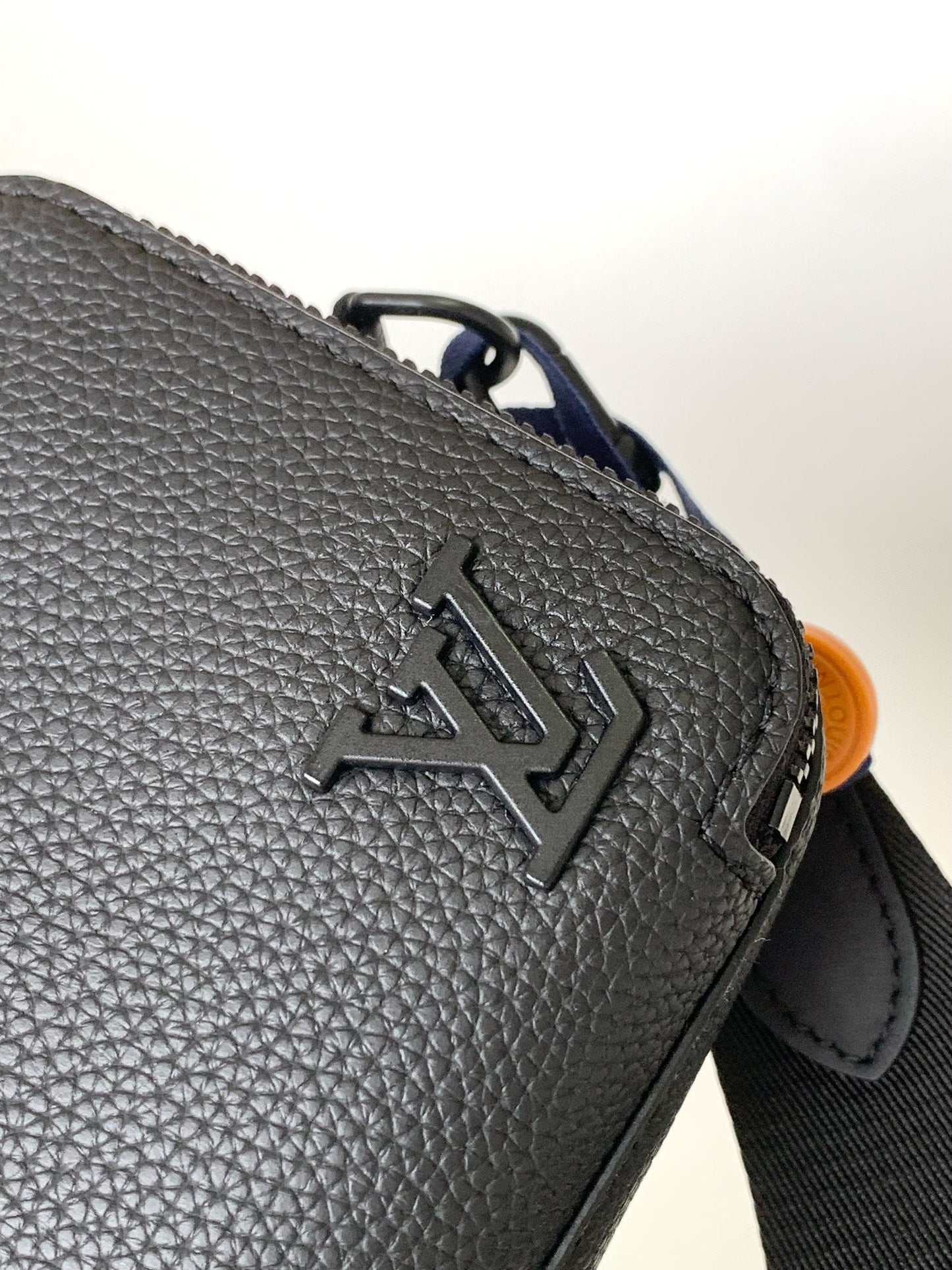 LV Nano Alpha Bag Black Cowhide 268786 mysite