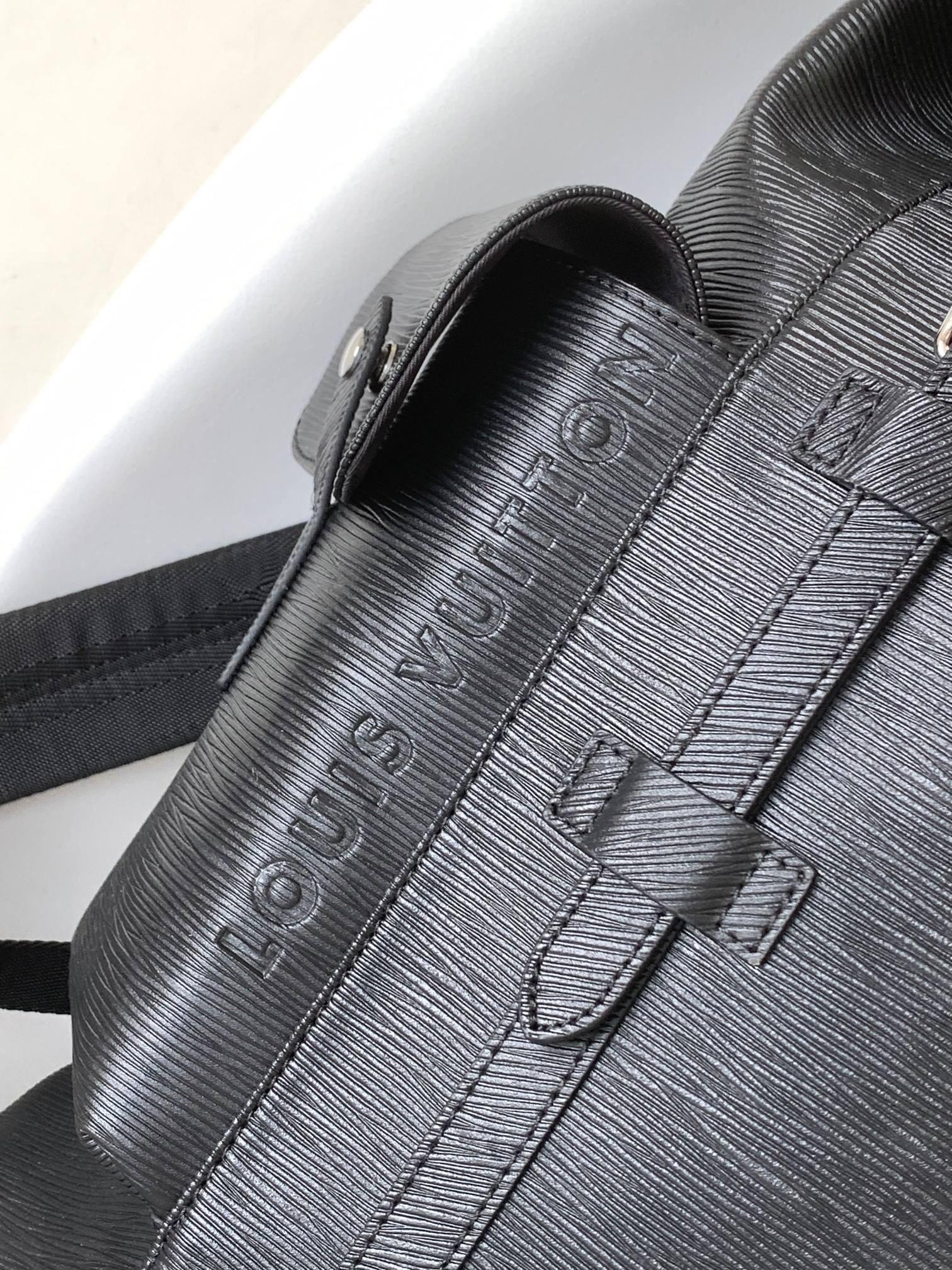 LV Christopher MM Backpack Black Epi XL Cowhide 268778 mysite