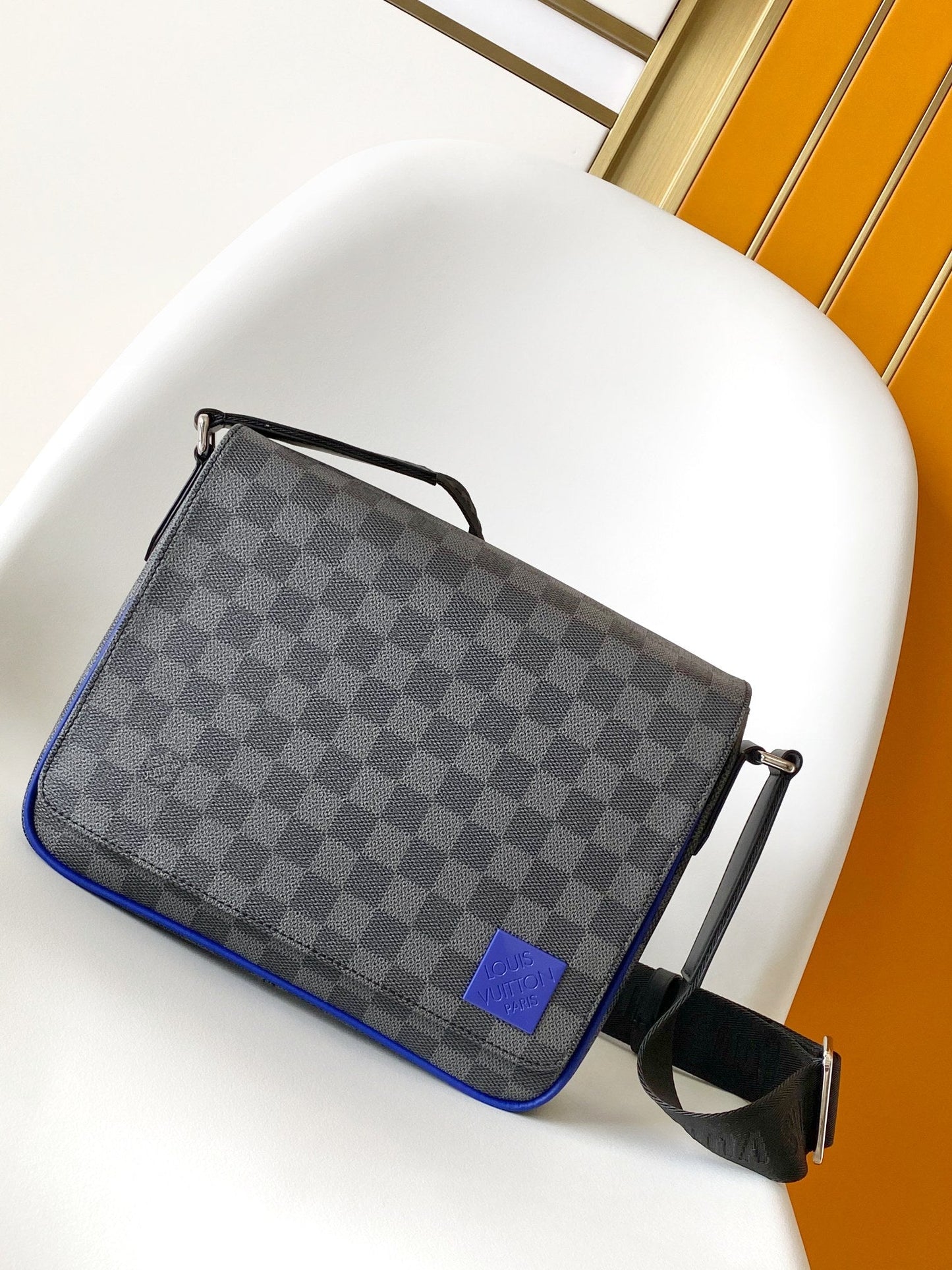 LV N00085 District Messenger Black Indigo Blue Damier Graphite Canvas 268780 mysite