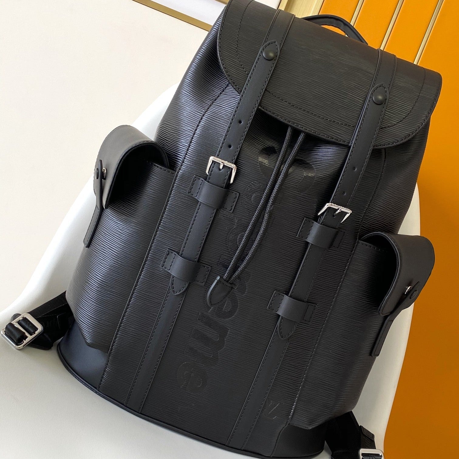 LV M41079 Christopher MM Backpack Black Epi XL Cowhide 268775 mysite