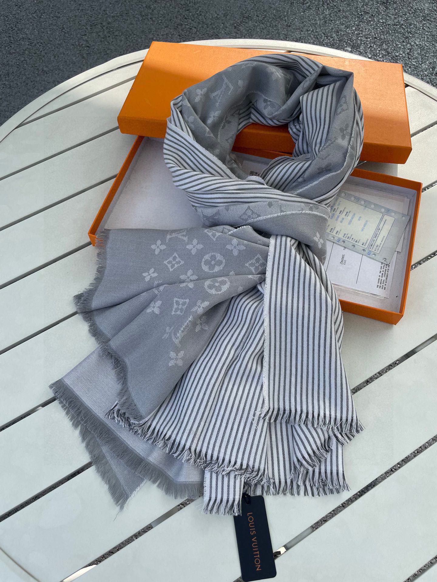 MONOGRAM SCARF 200 CM IN LIGHT GRAY CASHMERE AND SILK 388079 mysite