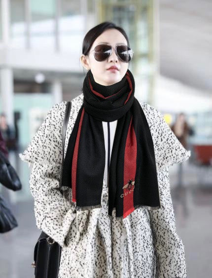 SCARF 200 CM IN BLACK MIX RED CASHMERE WITH EMBROIDERED BEE 407516 mysite