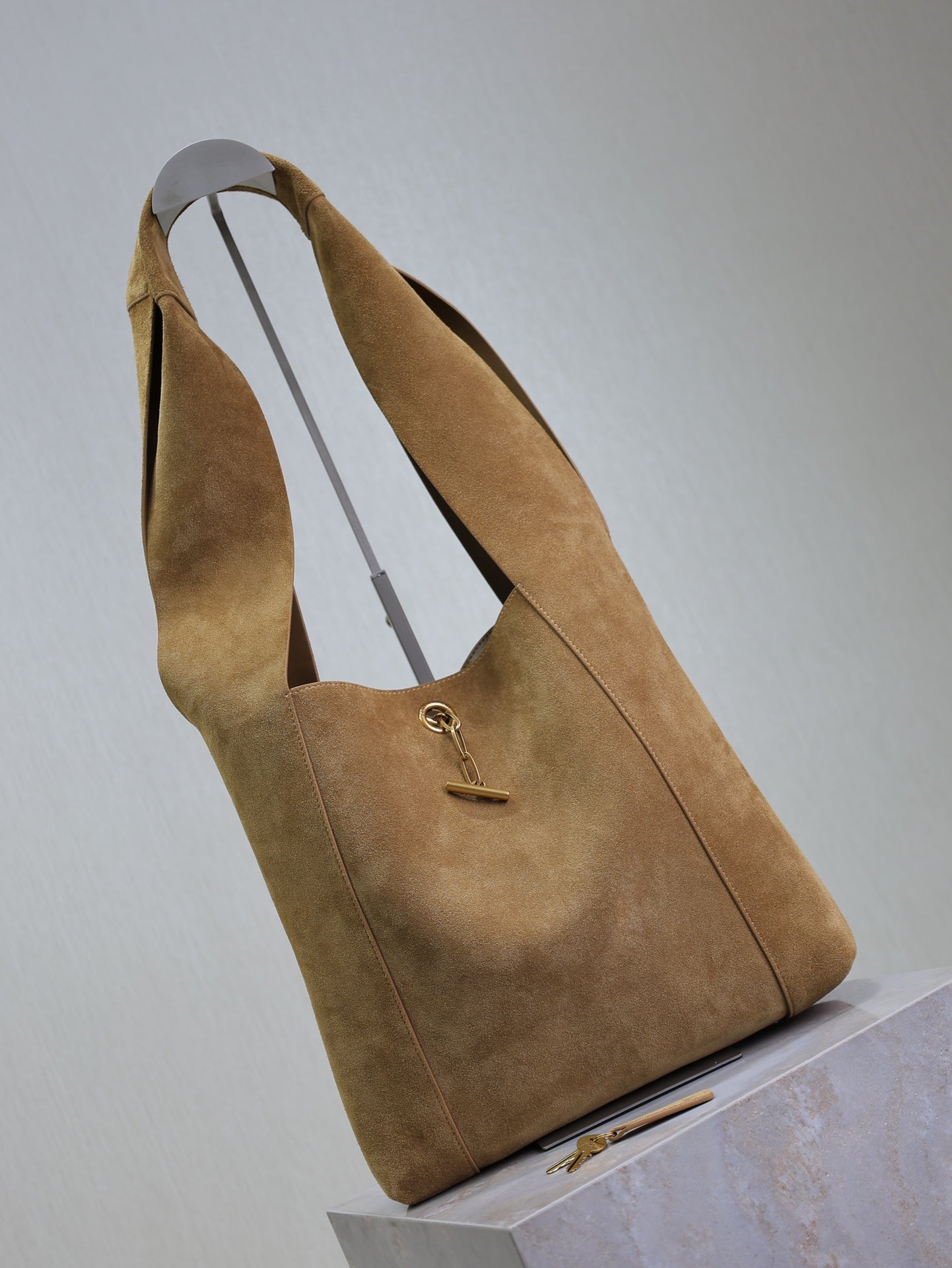 TANGER HOBO BAG 27 IN PEANUT BROWN SUEDE mysite