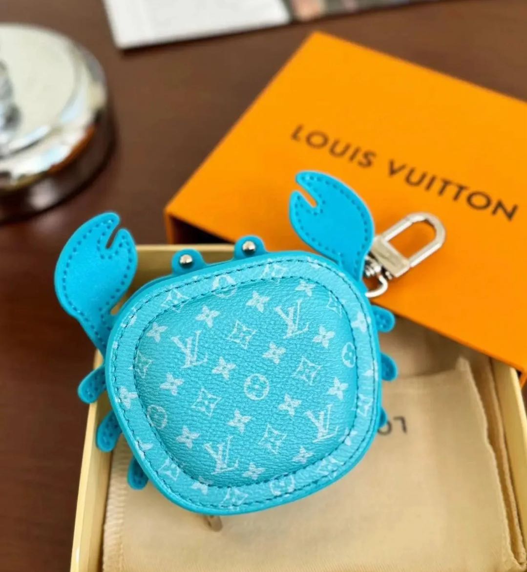 L- Designed Zippered Earphone Storage Pendants mysite