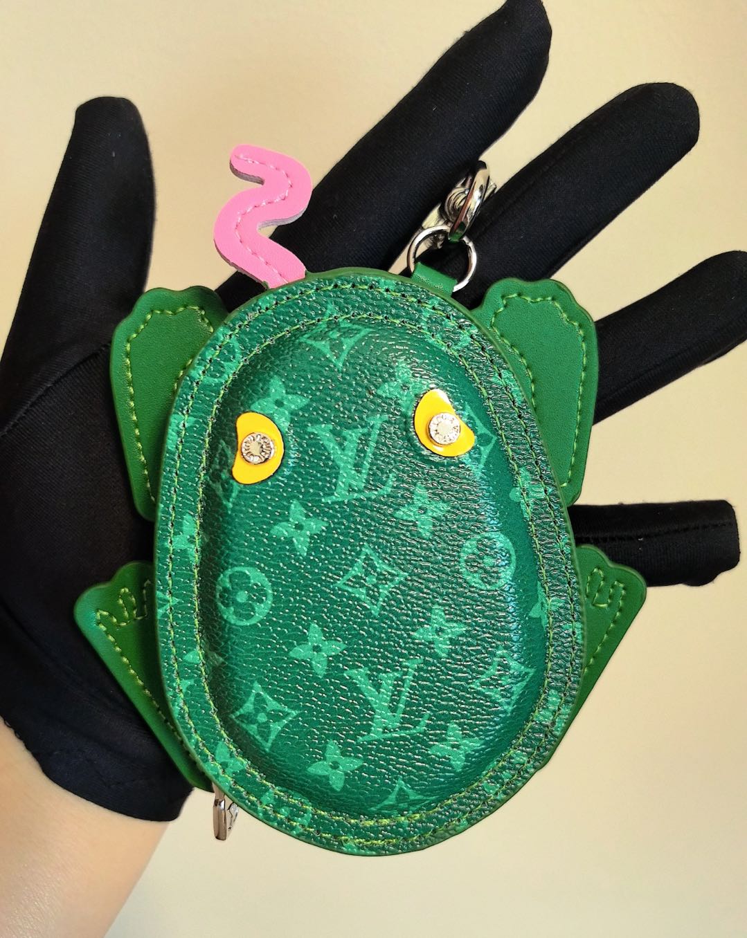 L- Designed Zippered Earphone Storage Pendants mysite