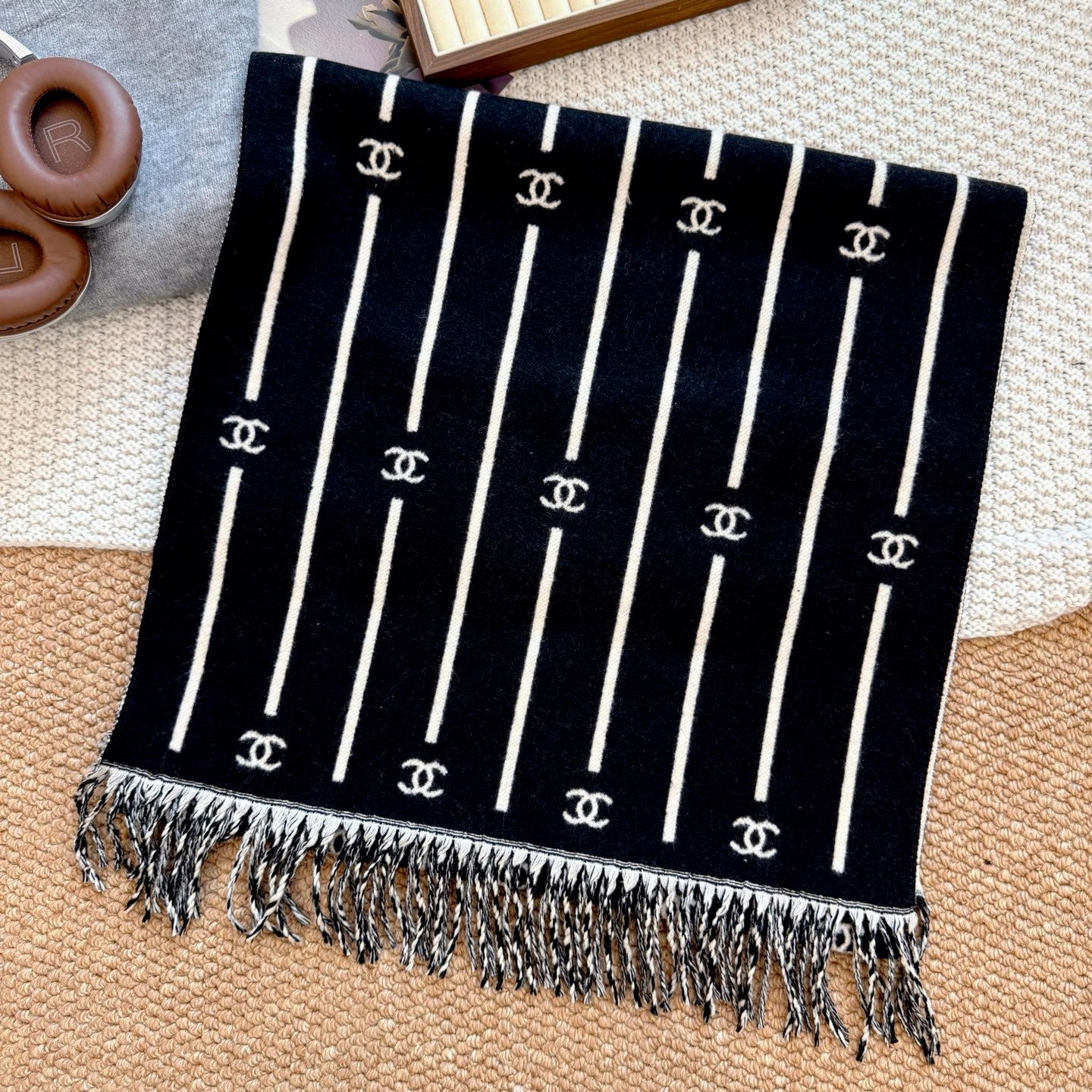 Double-sided Jacquard Tassel Scarf mysite