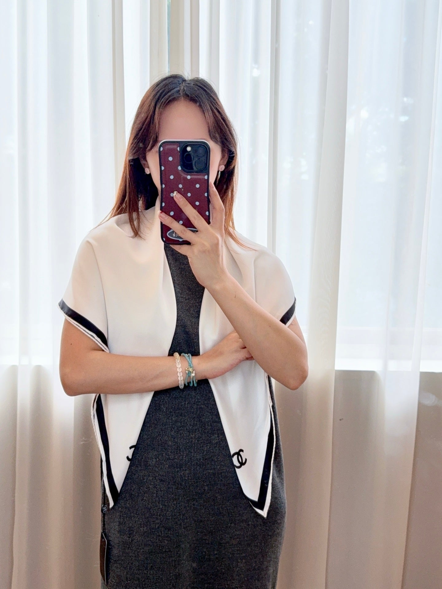 White square silk scarf mysite