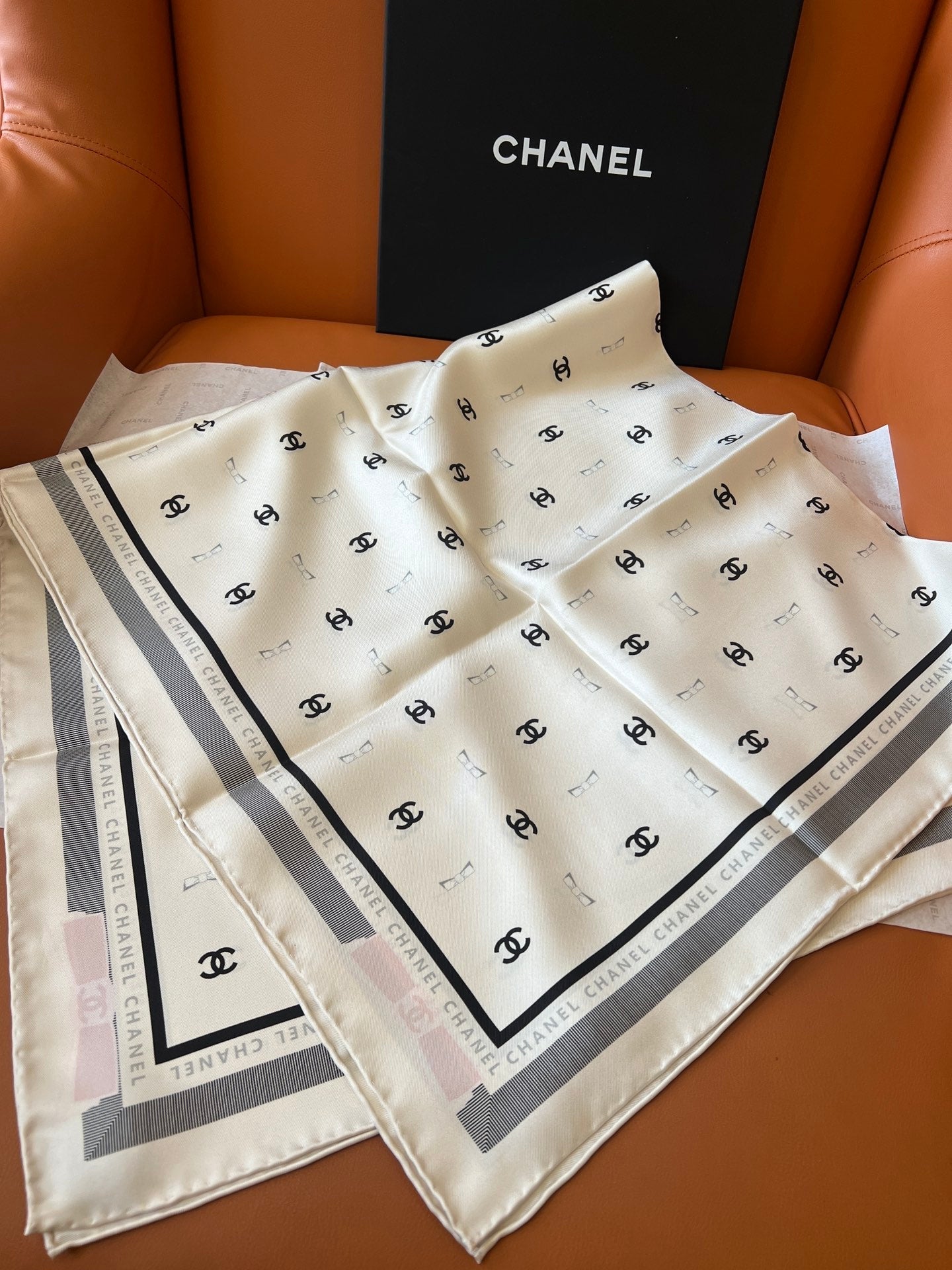 2 colors bow square silk scarf mysite