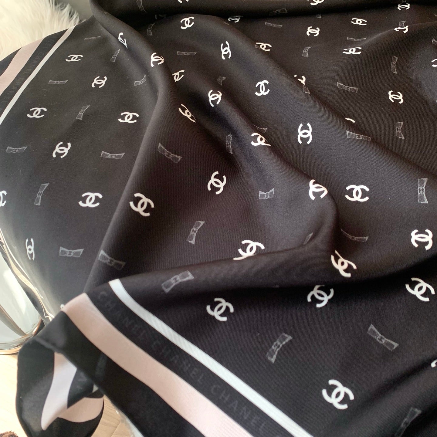 2 colors bow square silk scarf mysite
