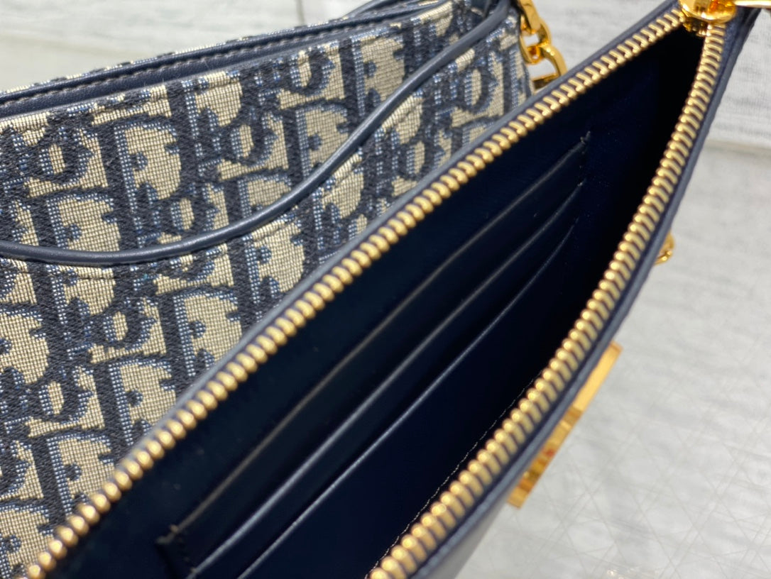 CD HOBO AVENUE 21CM BLUE OBLIQUE EMBROIDERY mysite