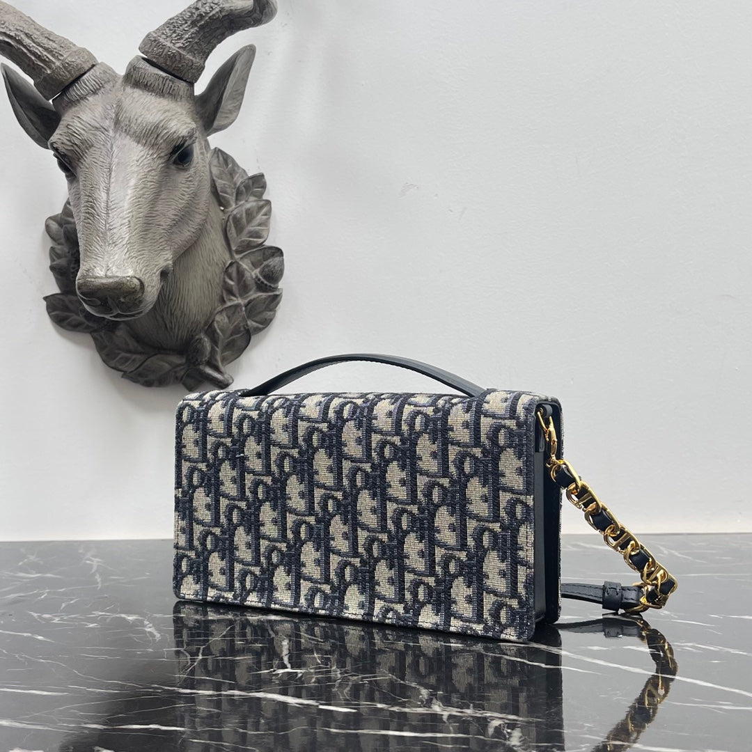 CD SIGNATURE 21CM BLUE OBLIQUE EMBROIDERY mysite